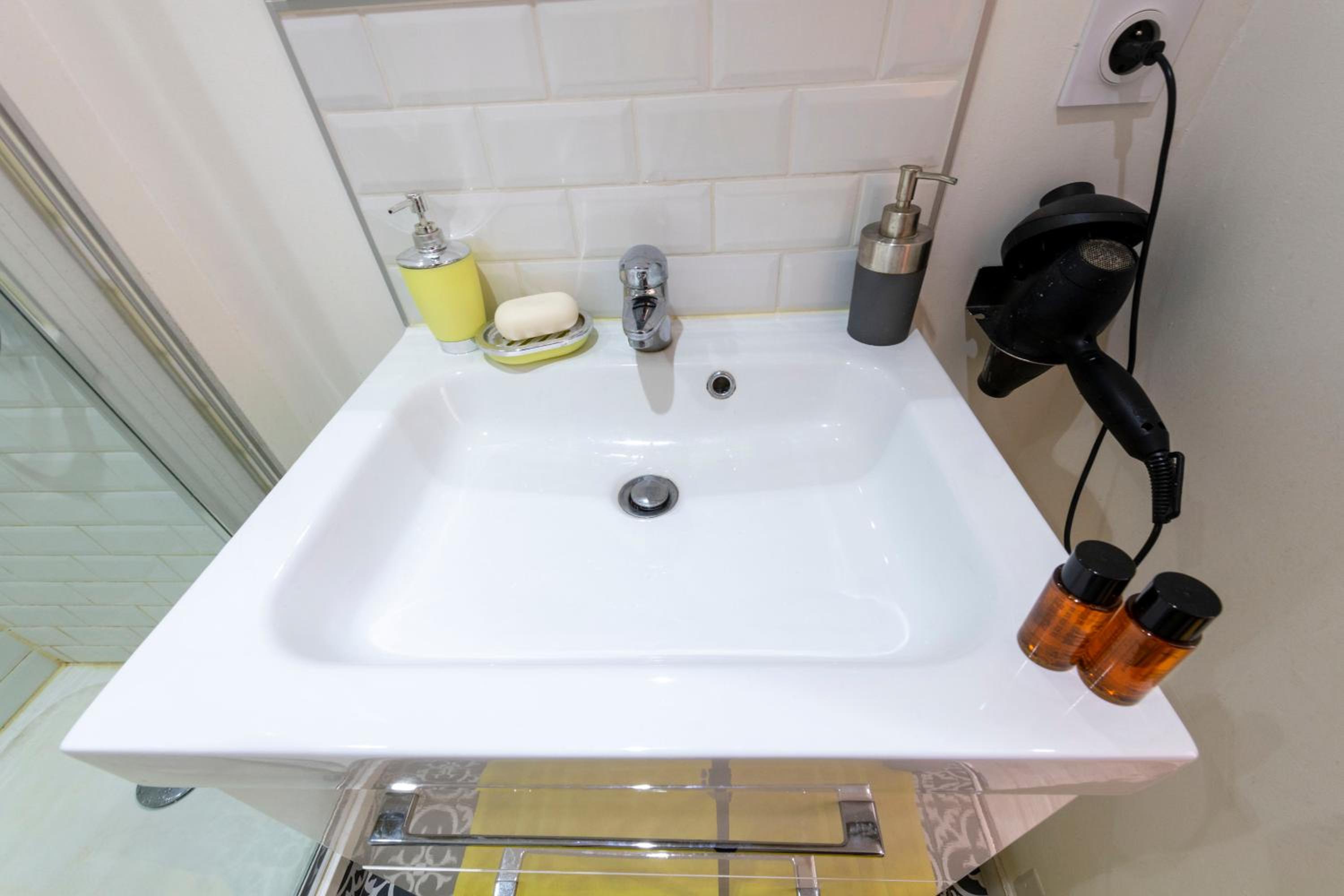 Le Havre Vacations - Your Place in LH - Property Image 8