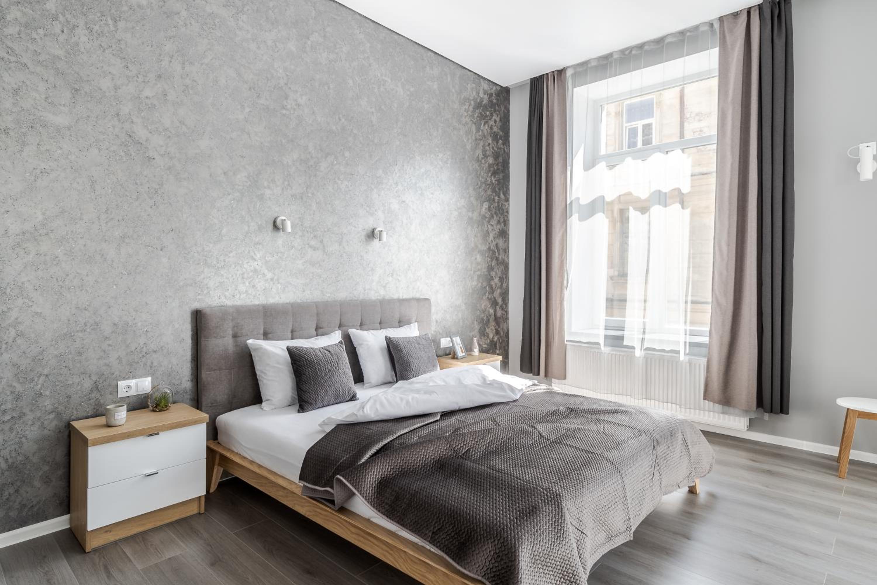 InshiApartments on Popovycha str view 3