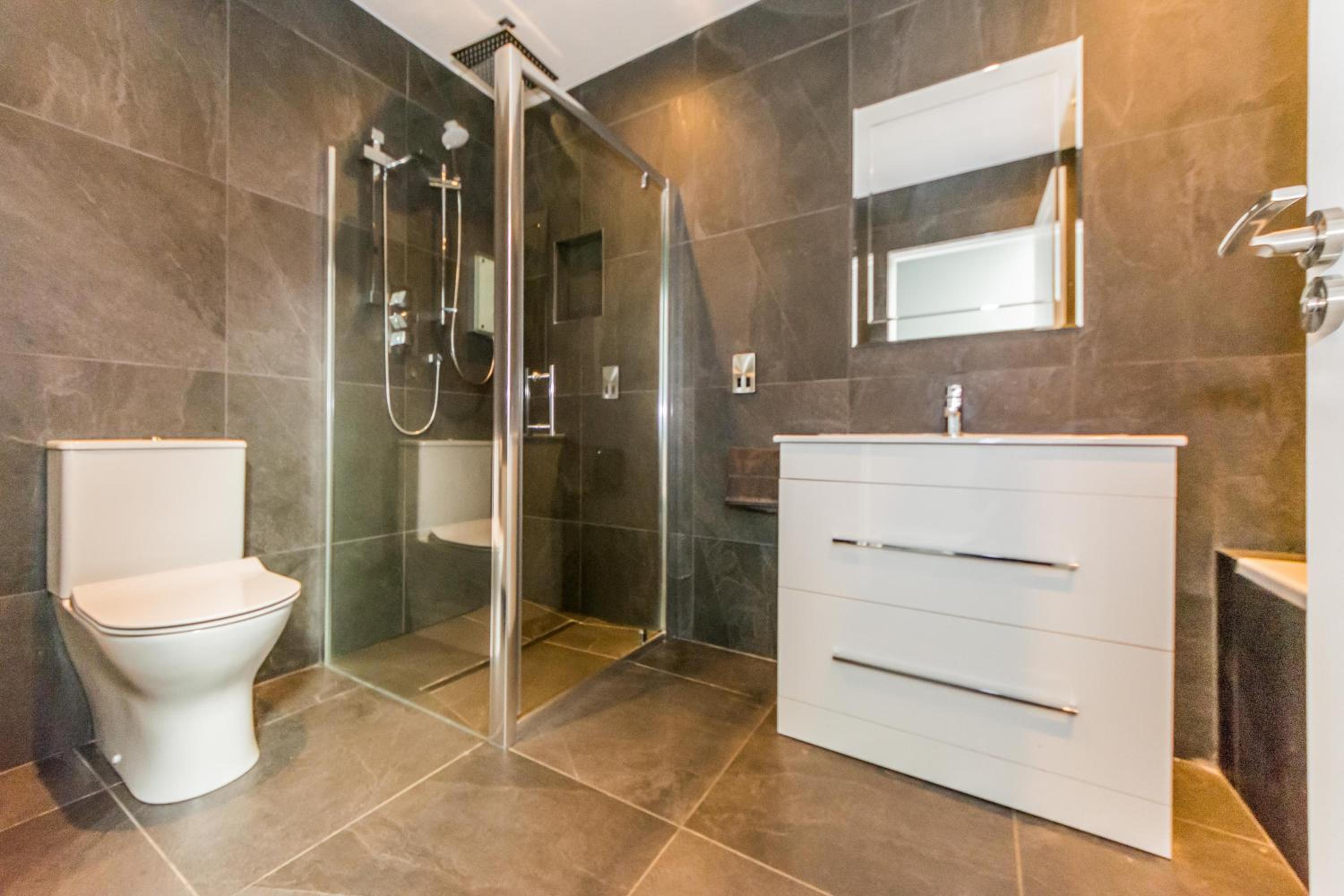 River views,Kinsale, Hosted by Exquisite holiday homes, Sleeps 26 view 4
