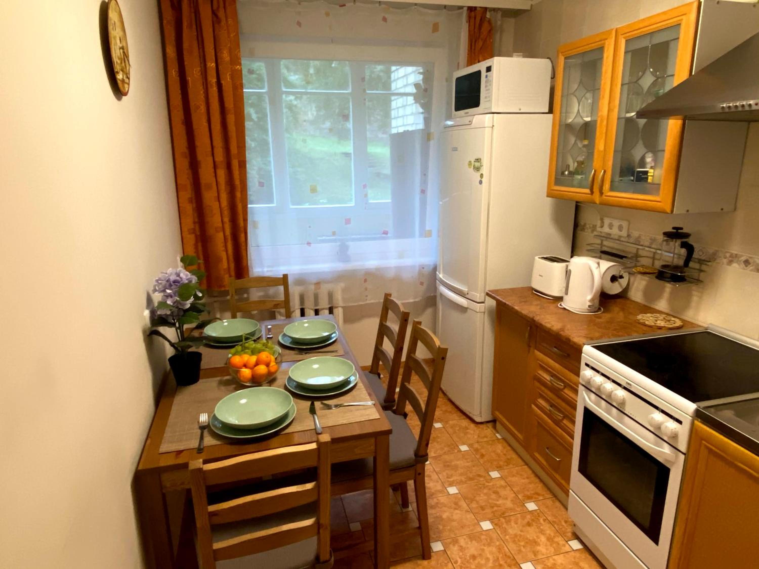 Your Home - Central studio apartment, balcony, parking & Self Check-in view 4