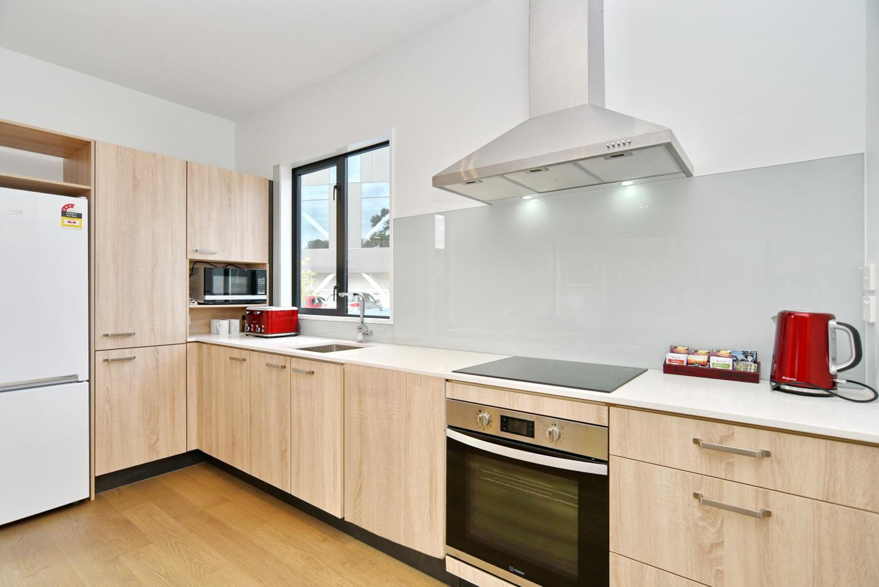 Salisbury Style - Modern city apartment - Christchurch Holiday Homes view 4