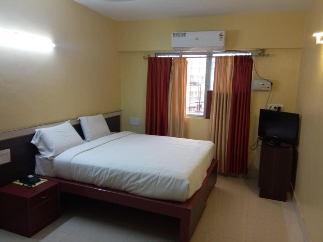 Hotel Vyshak International