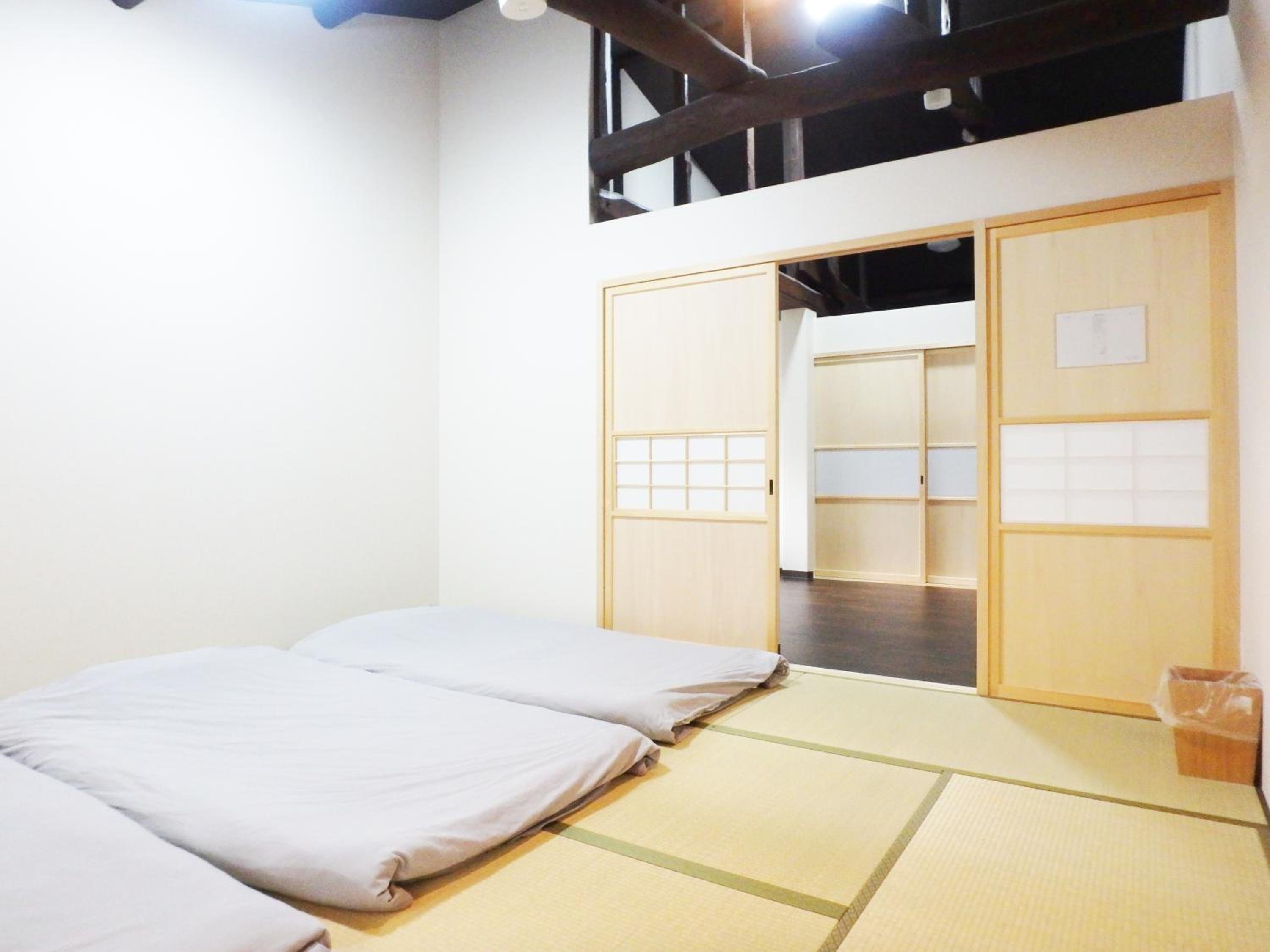 Shijo Chayado Karasuma view 4