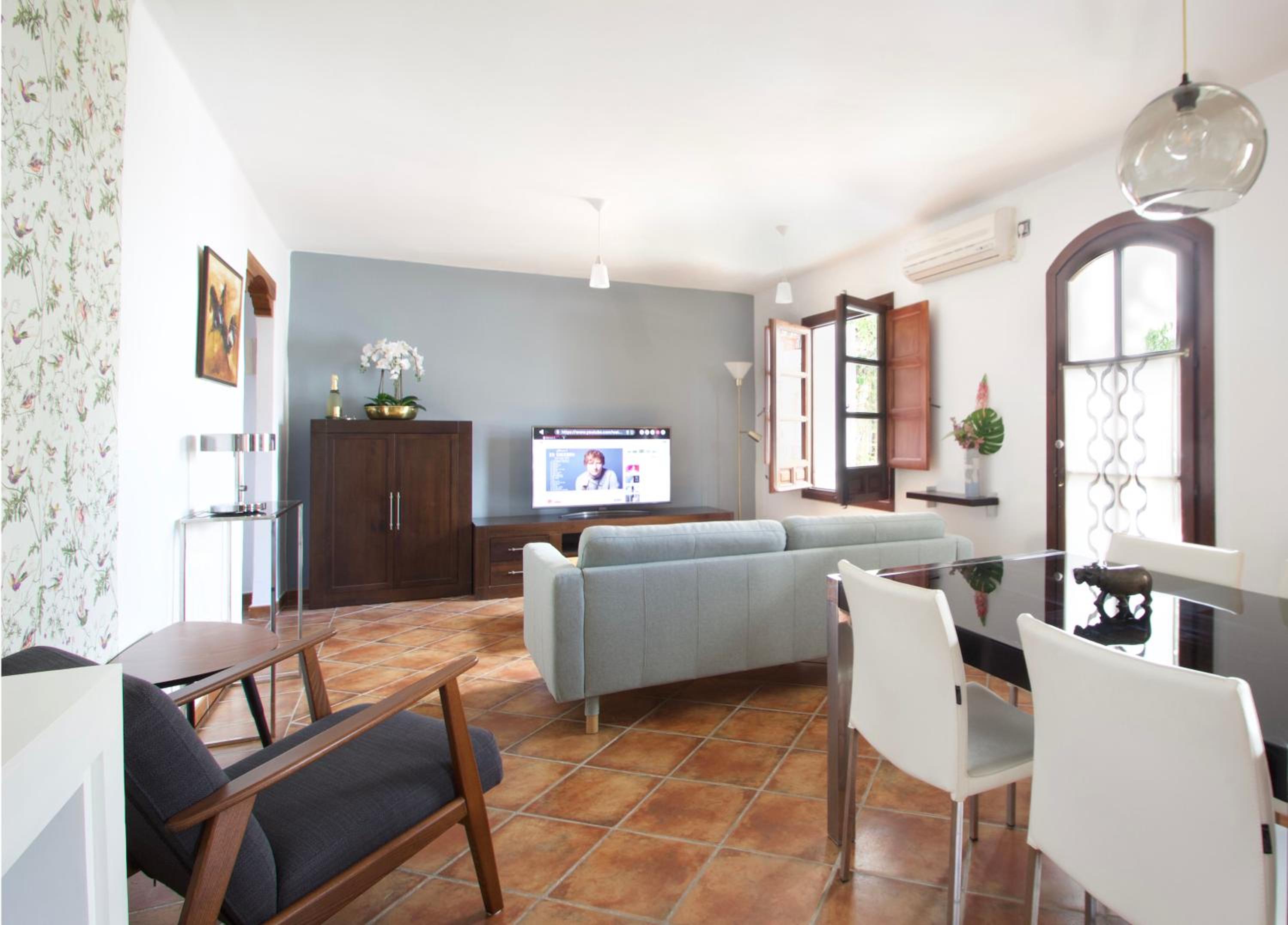 Pueblo Blanco casa del Loro
