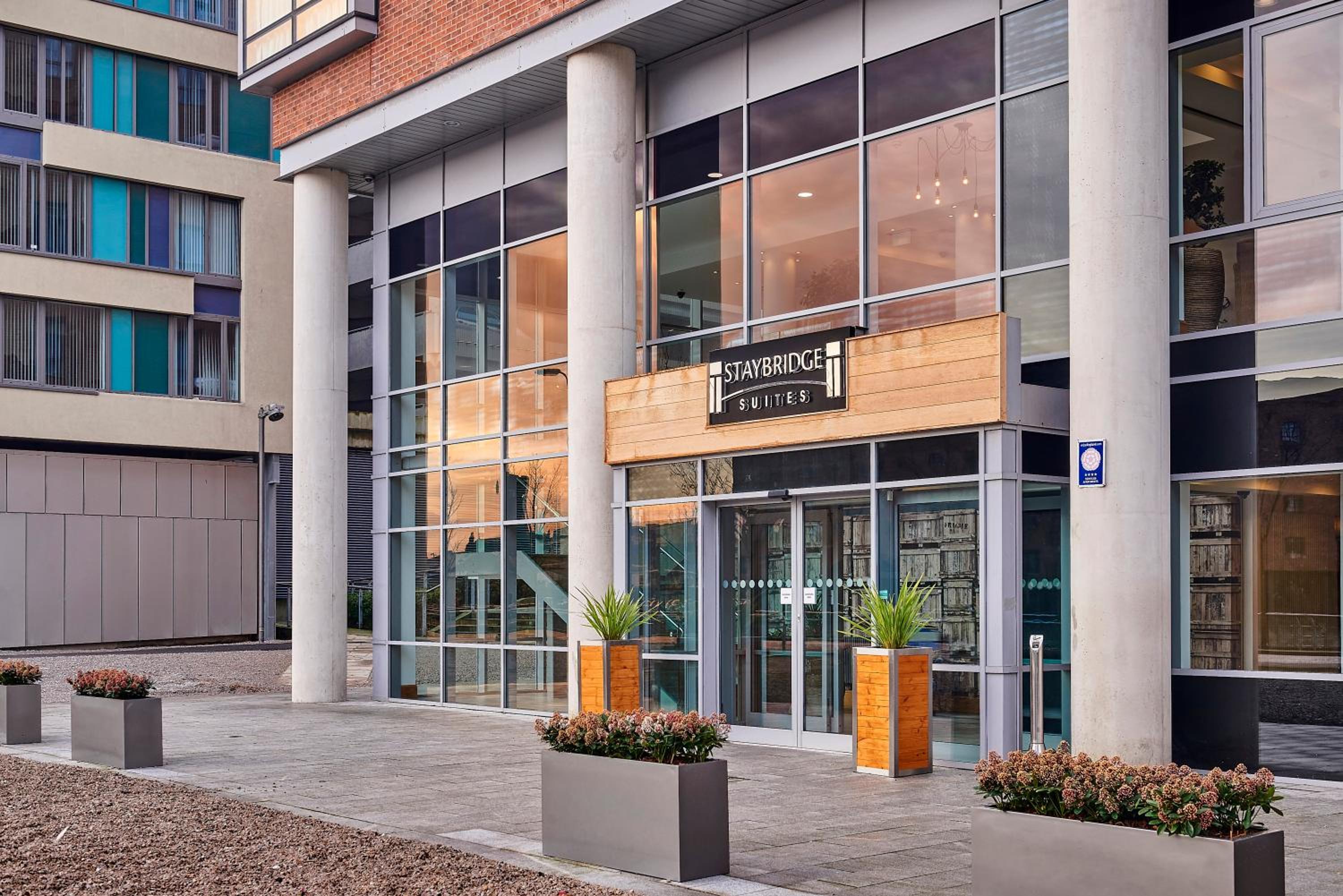 Hotel Staybridge Suites Liverpool, an IHG Hotel - Image 1