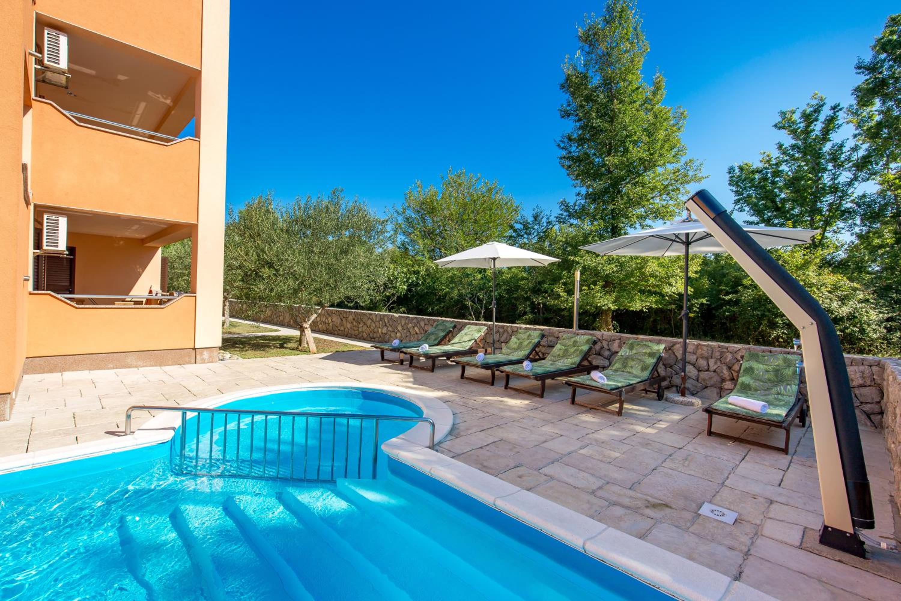 Villa Romana and Tea view 5