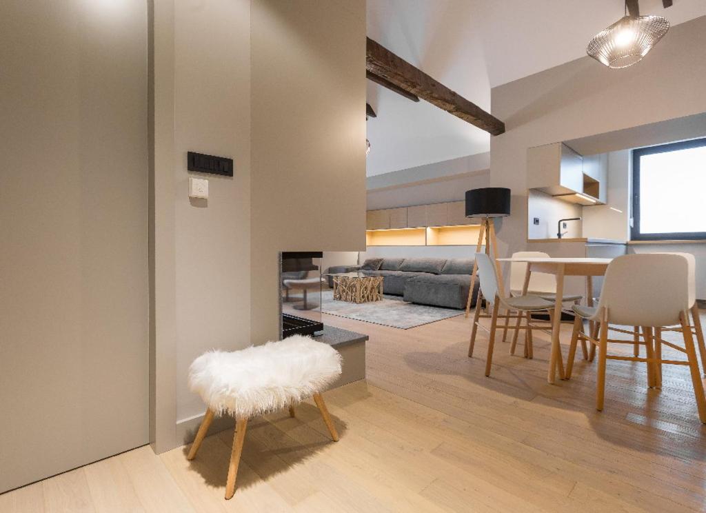 Apartment APEX