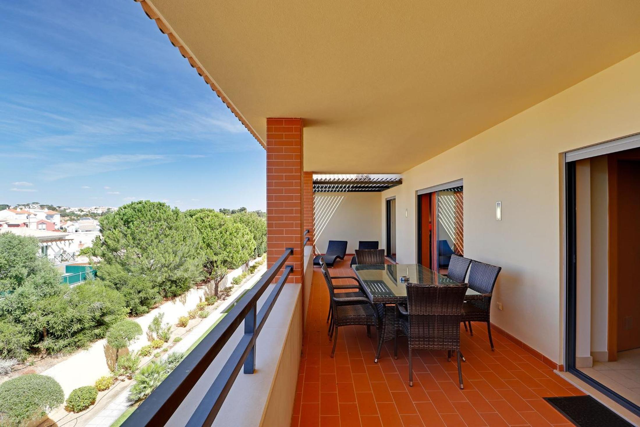 Albufeira Modern 1 with pool by Homing