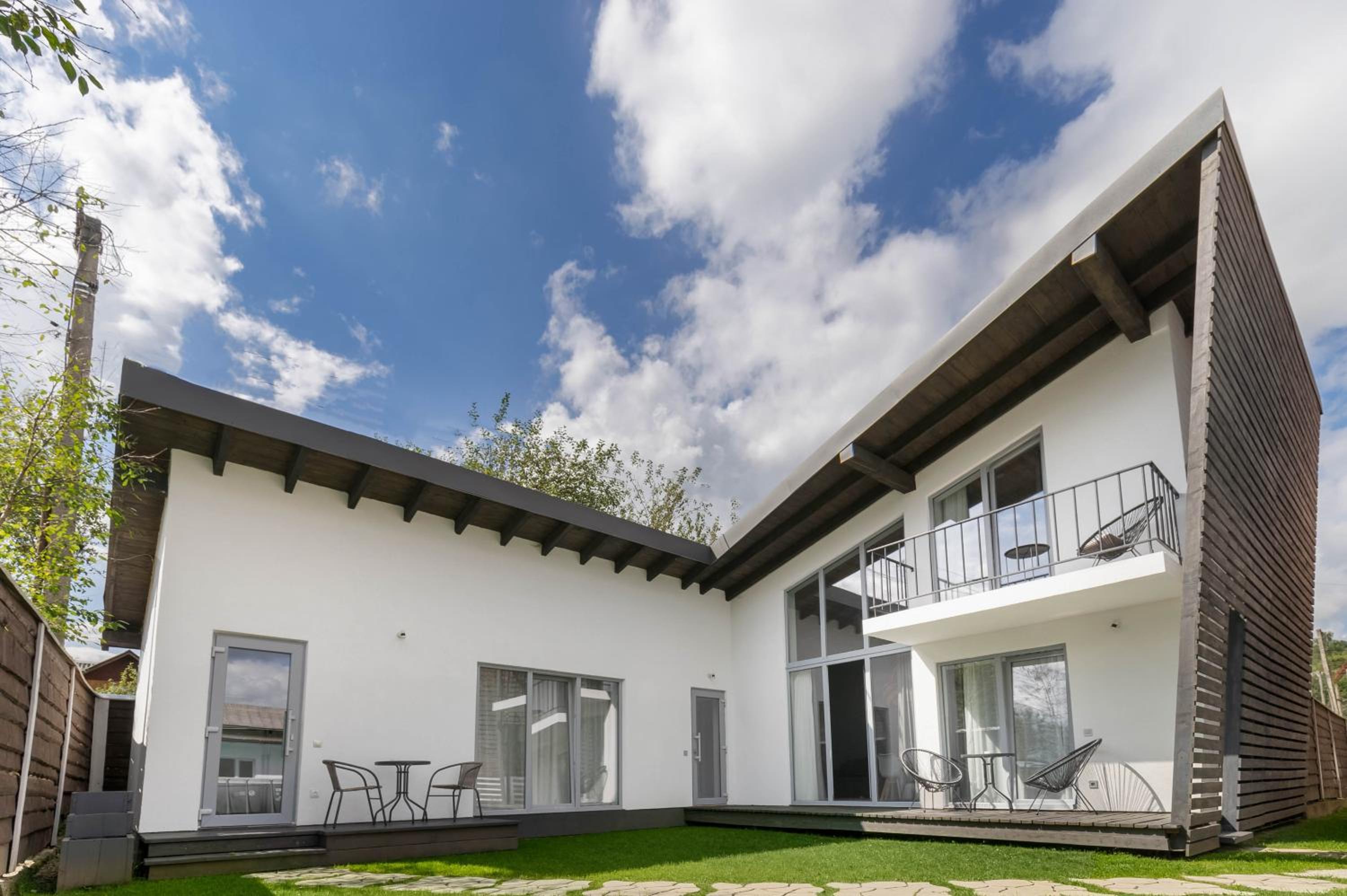 Cottage RoKSa 2 з басейном