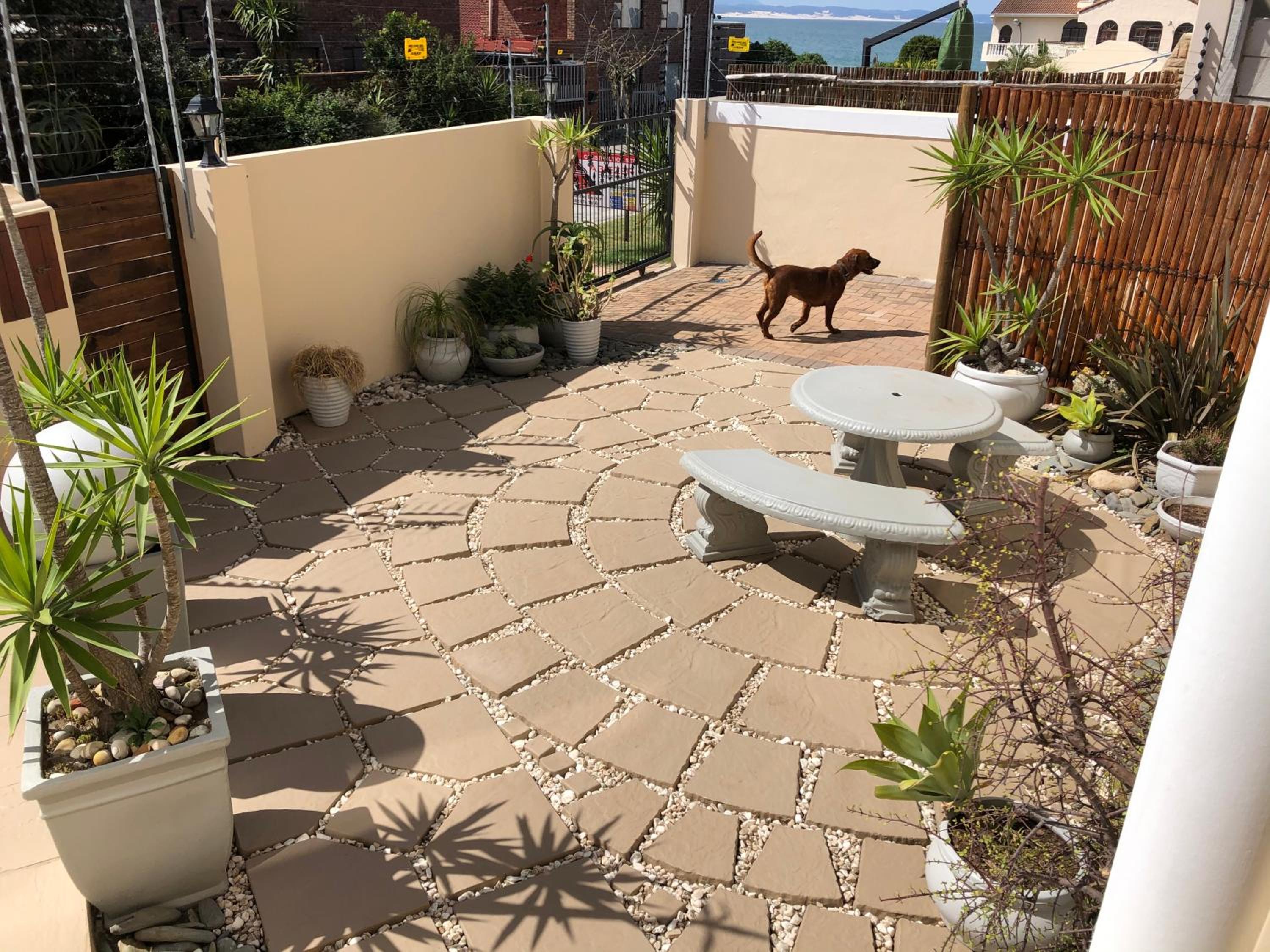 'On Point' Beach House - Jeffreys Bay view 2