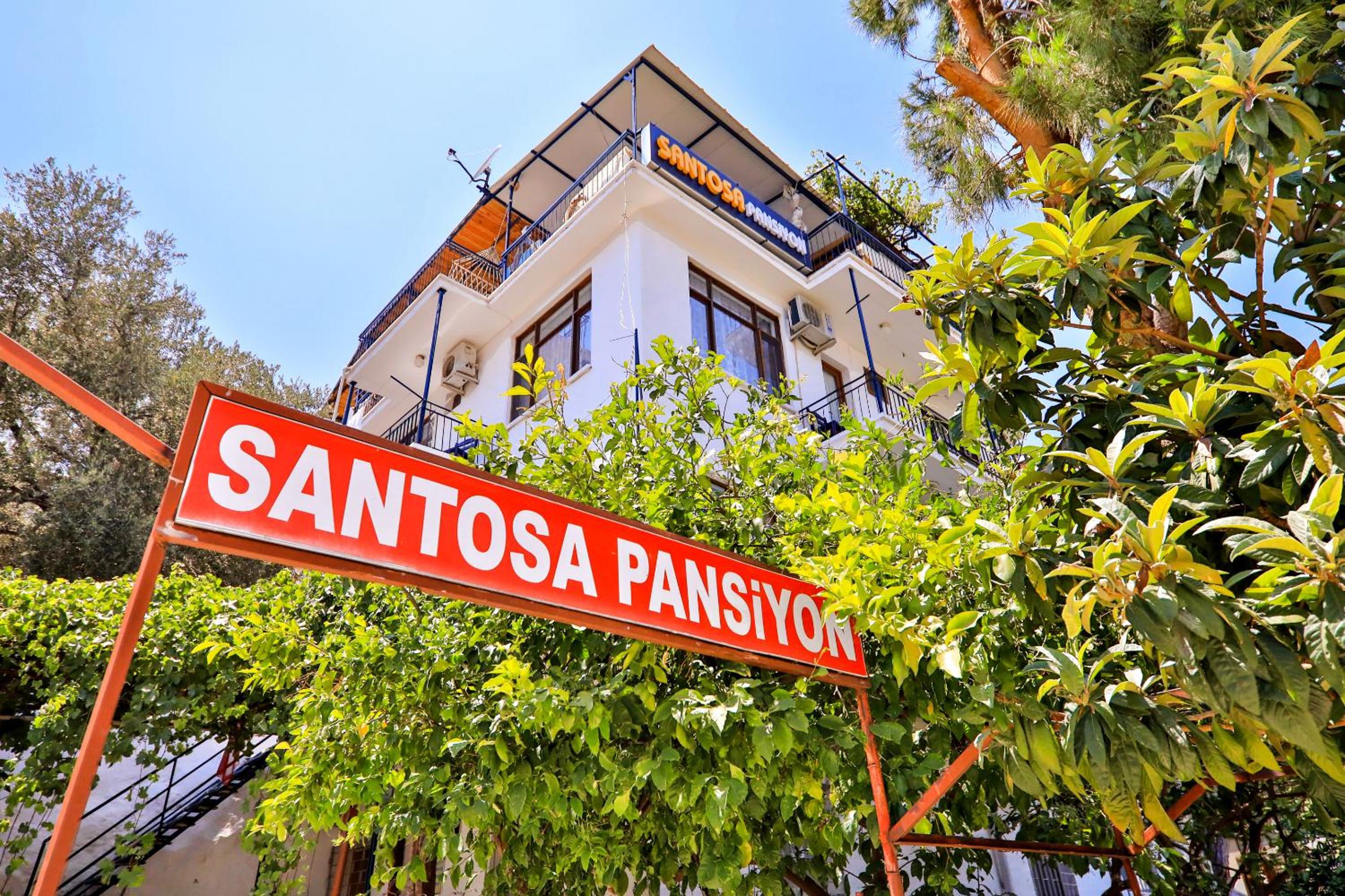 Hotel Santosa Pension - Image 1