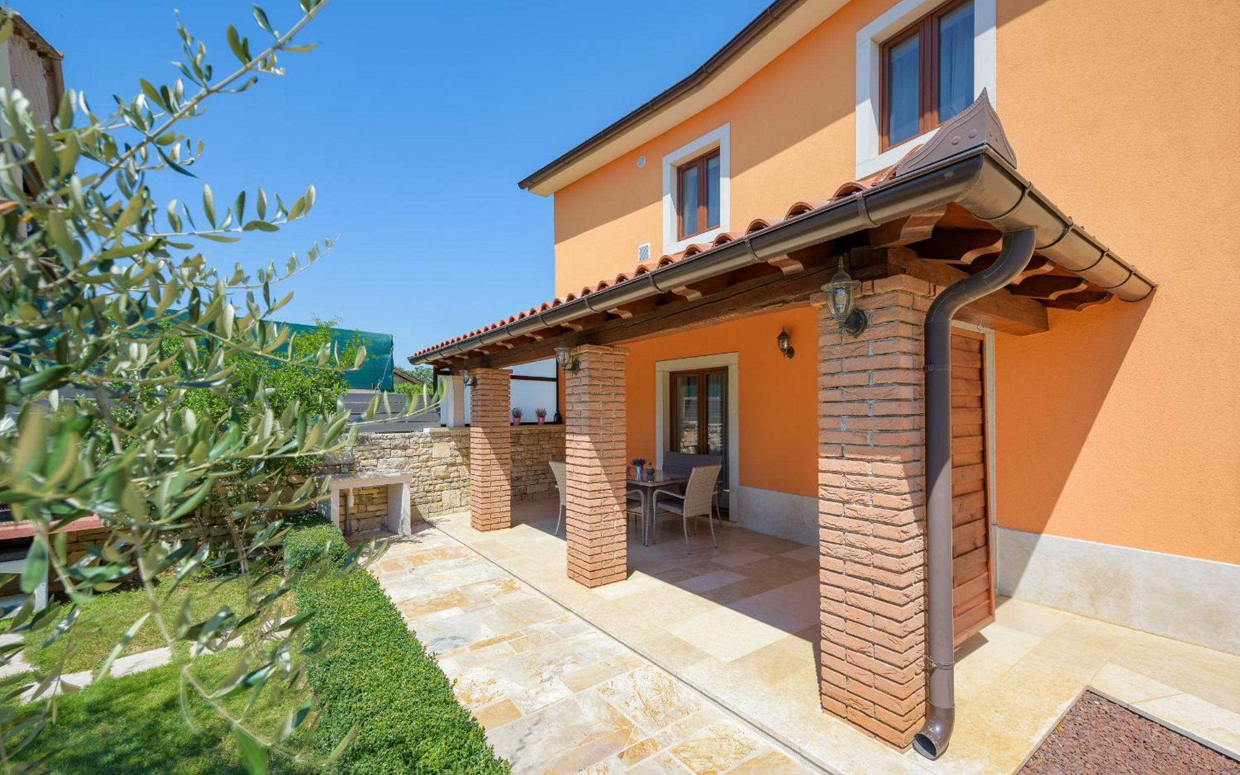 Holiday home Angelina view 2
