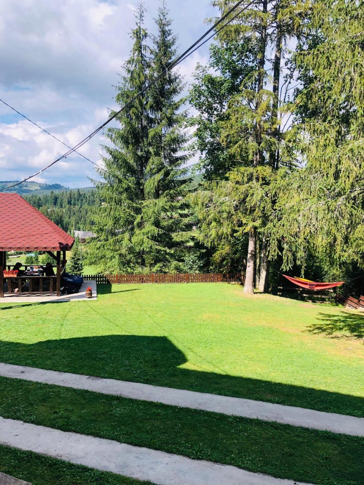 Cabana Suvenirurilor view 5