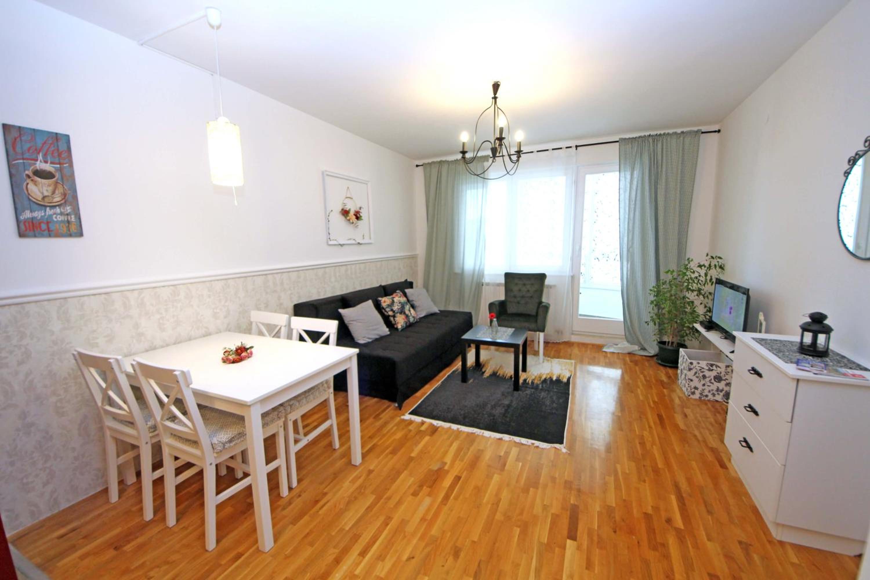 MILA - A stylish apartment near Sarajevo airport view 5