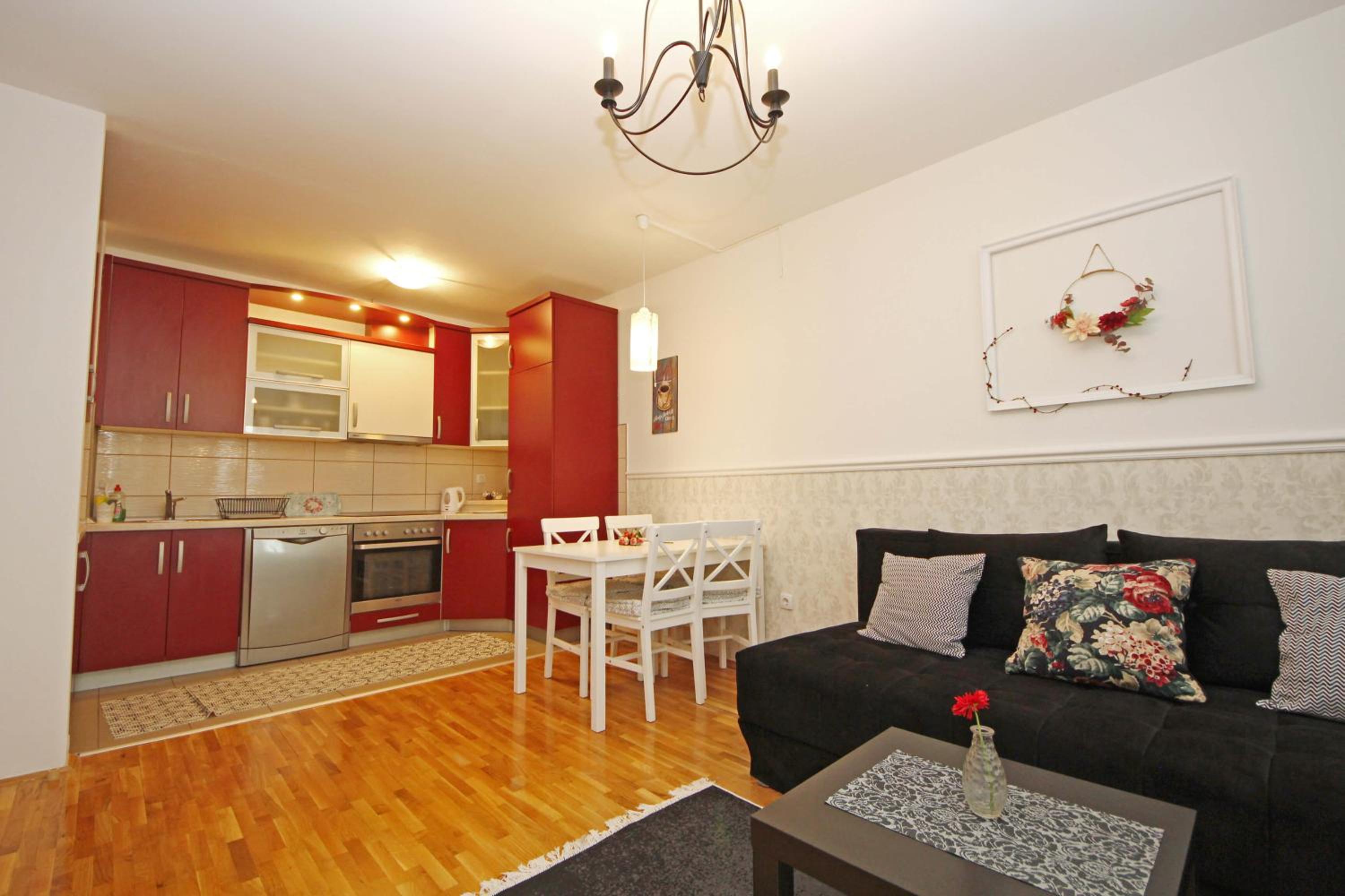 MILA - A stylish apartment near Sarajevo airport view 4