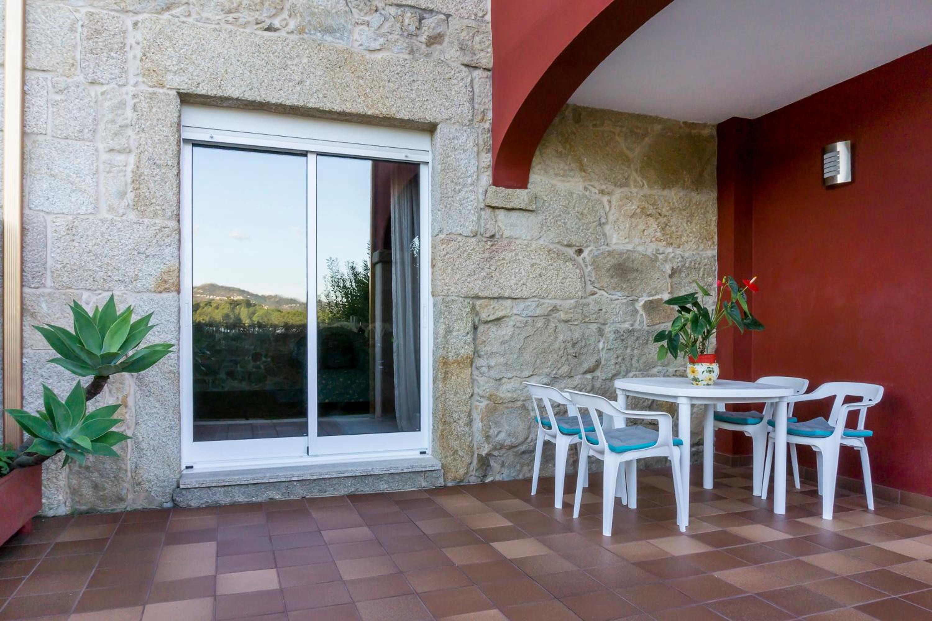 Chalet en Canido view 5