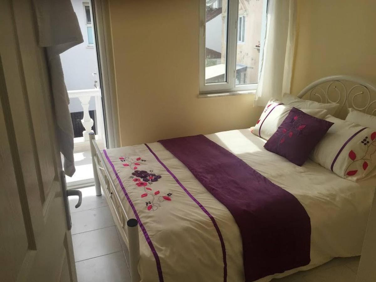 Cosy Villa With Communal Pool, Rooftop Suntrap Area view 5
