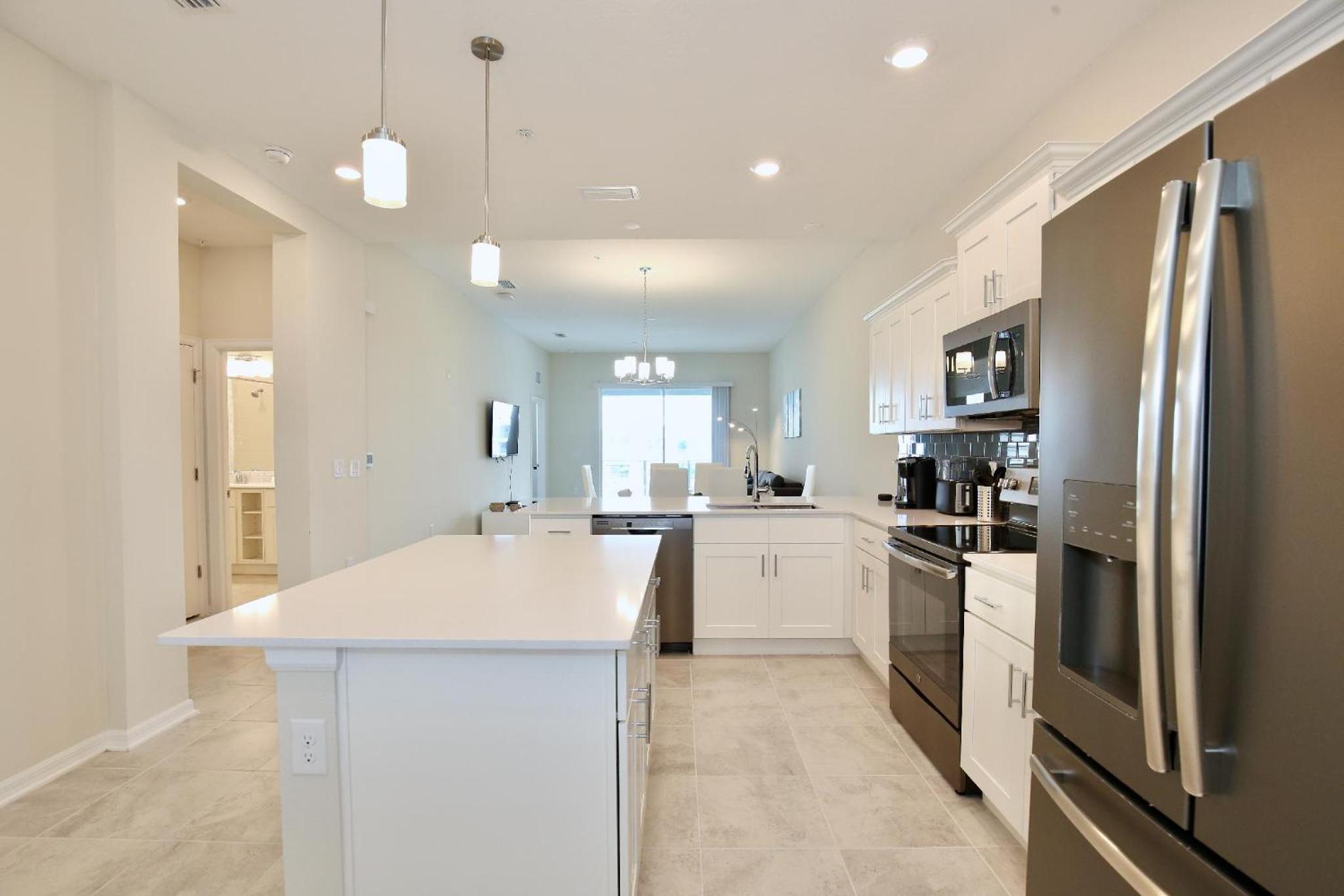 Spectacular 2 bedroom apartment in spectacular Storey Lake community Next to Disney!