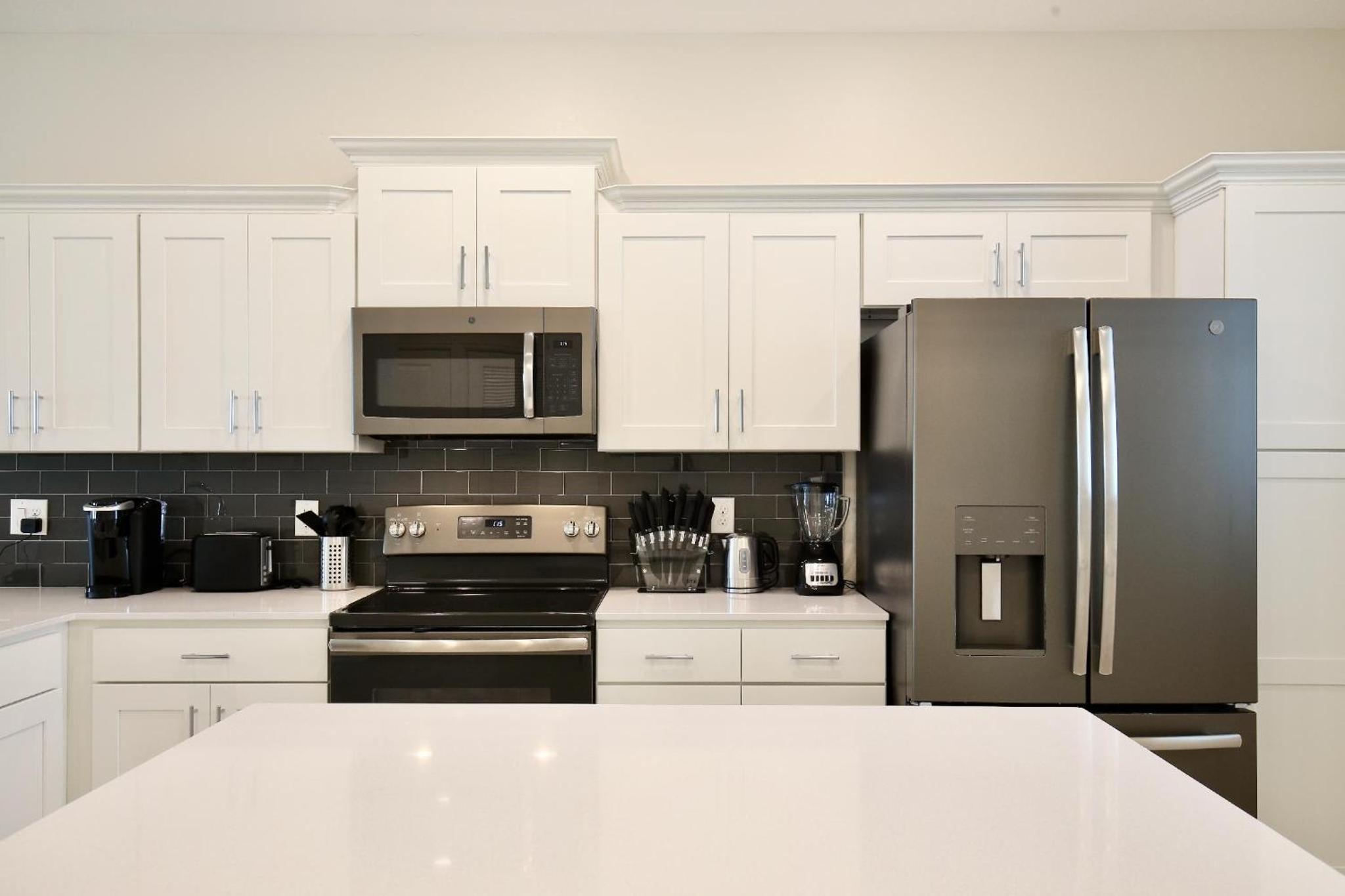 Spectacular 2 bedroom apartment in spectacular Storey Lake community Next to Disney!