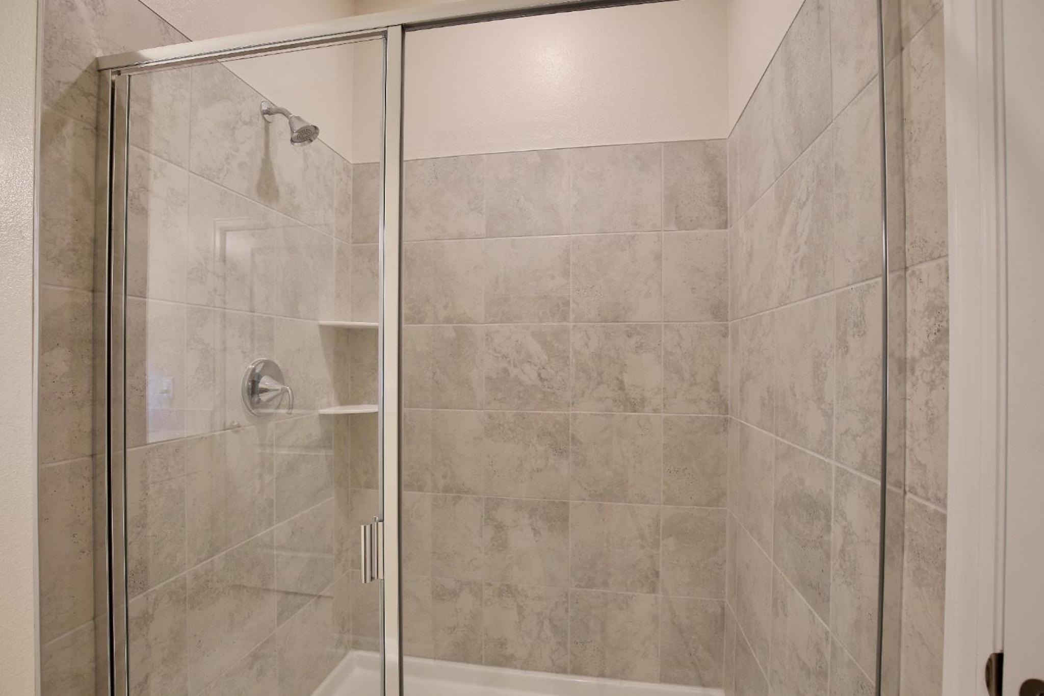 Spectacular 2 bedroom apartment in spectacular Storey Lake community Next to Disney!