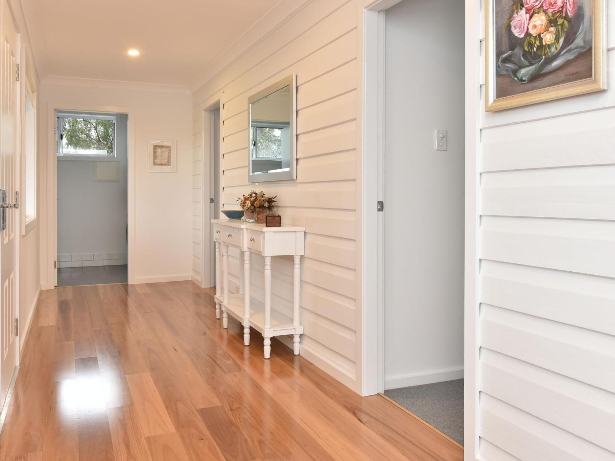 Kinloch Cottage Stunning Stay on Daisy Hill Vineyard