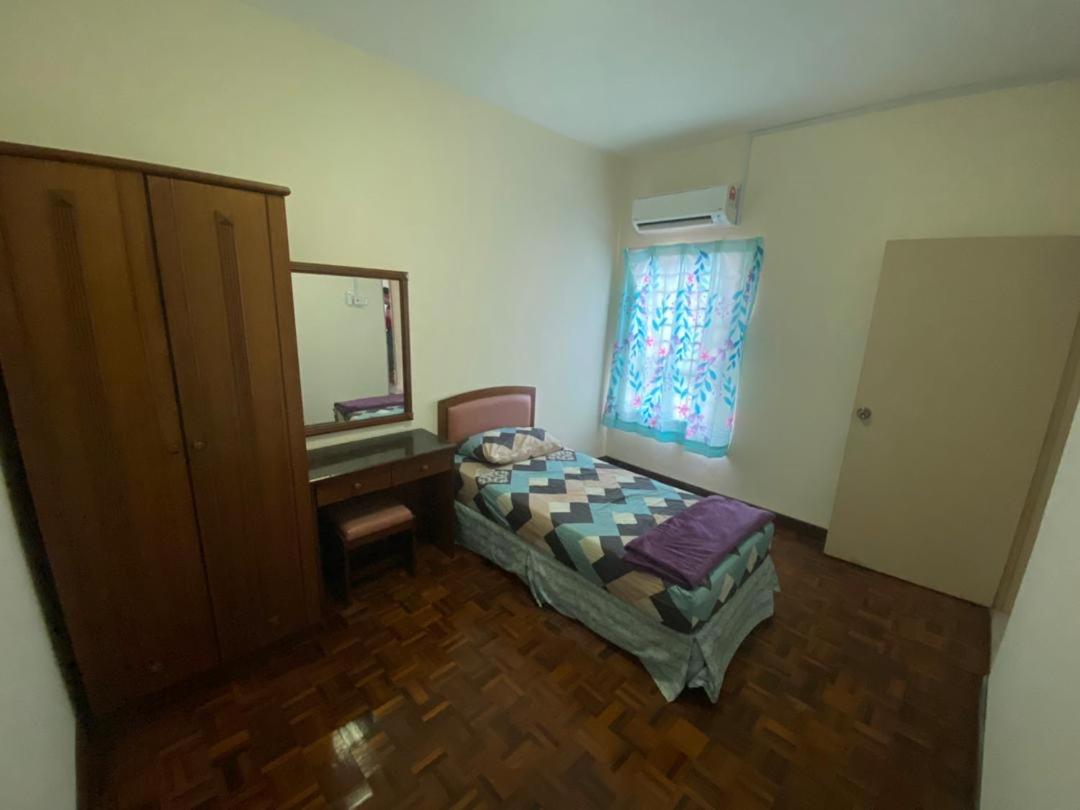 Marina Apartment 3R2B photo 5