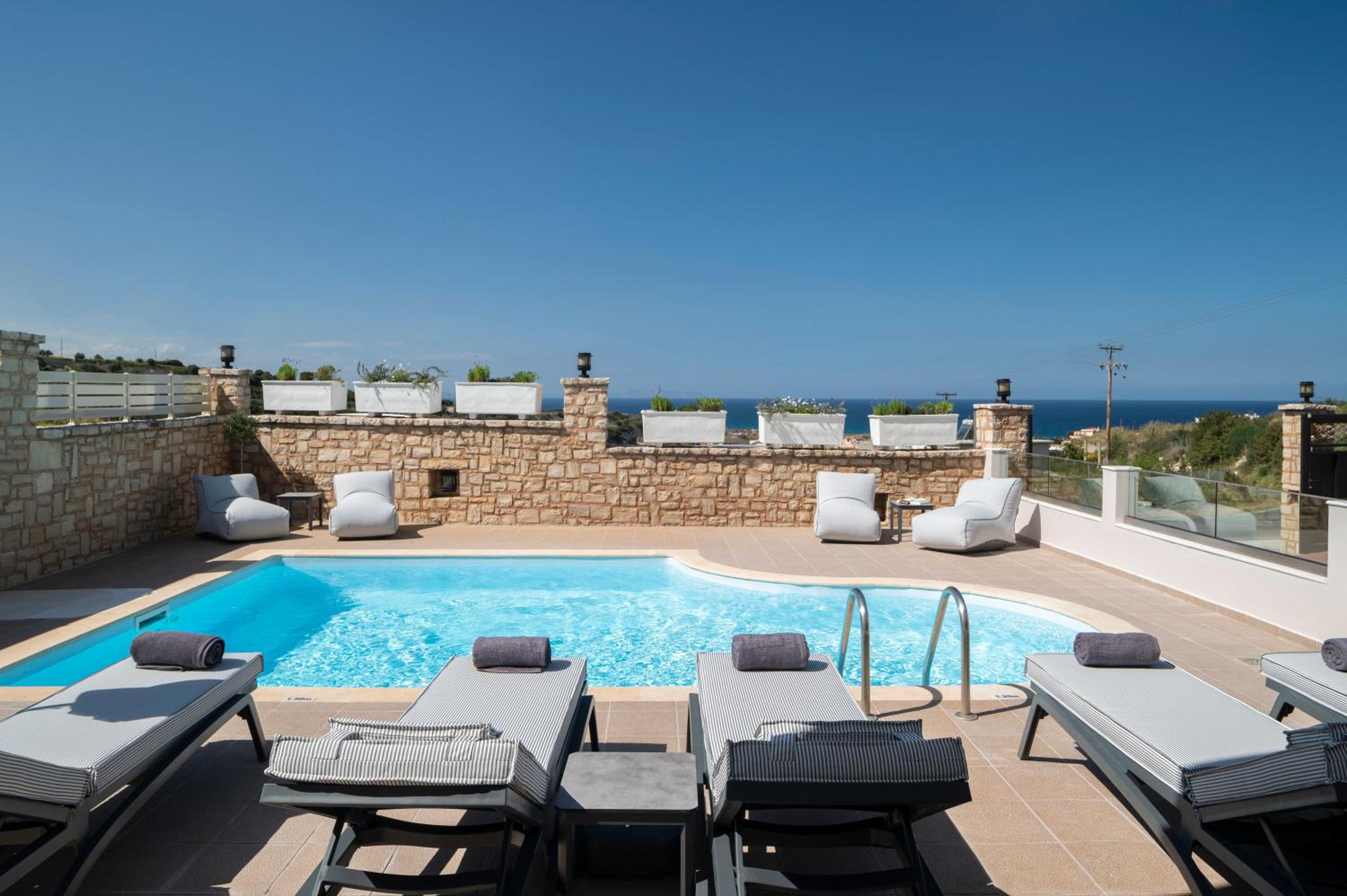 Zen Luxury Complex, Pool & Jacuzzi near Rethymno view 2