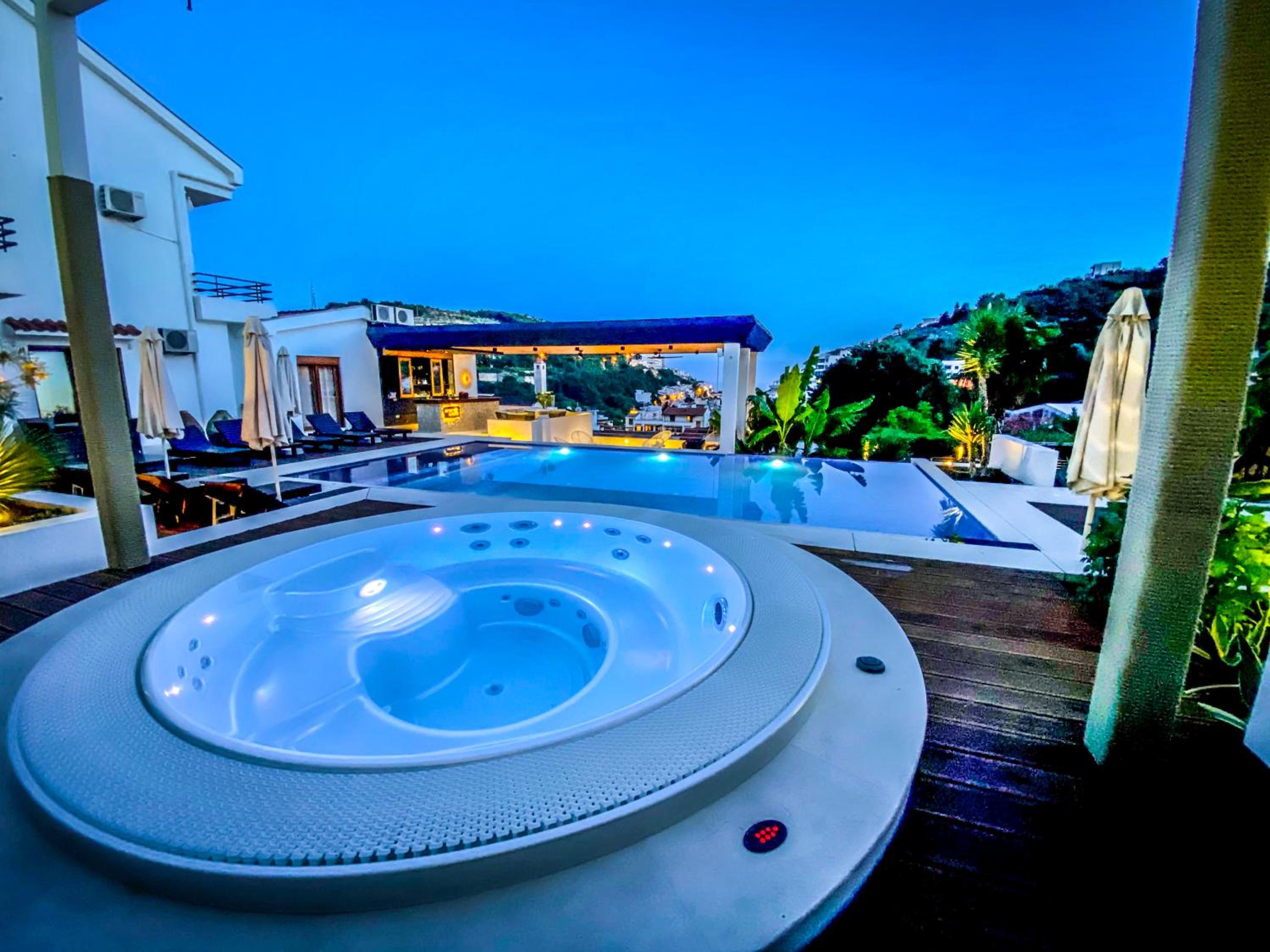 Apartments Secret Garden view 2