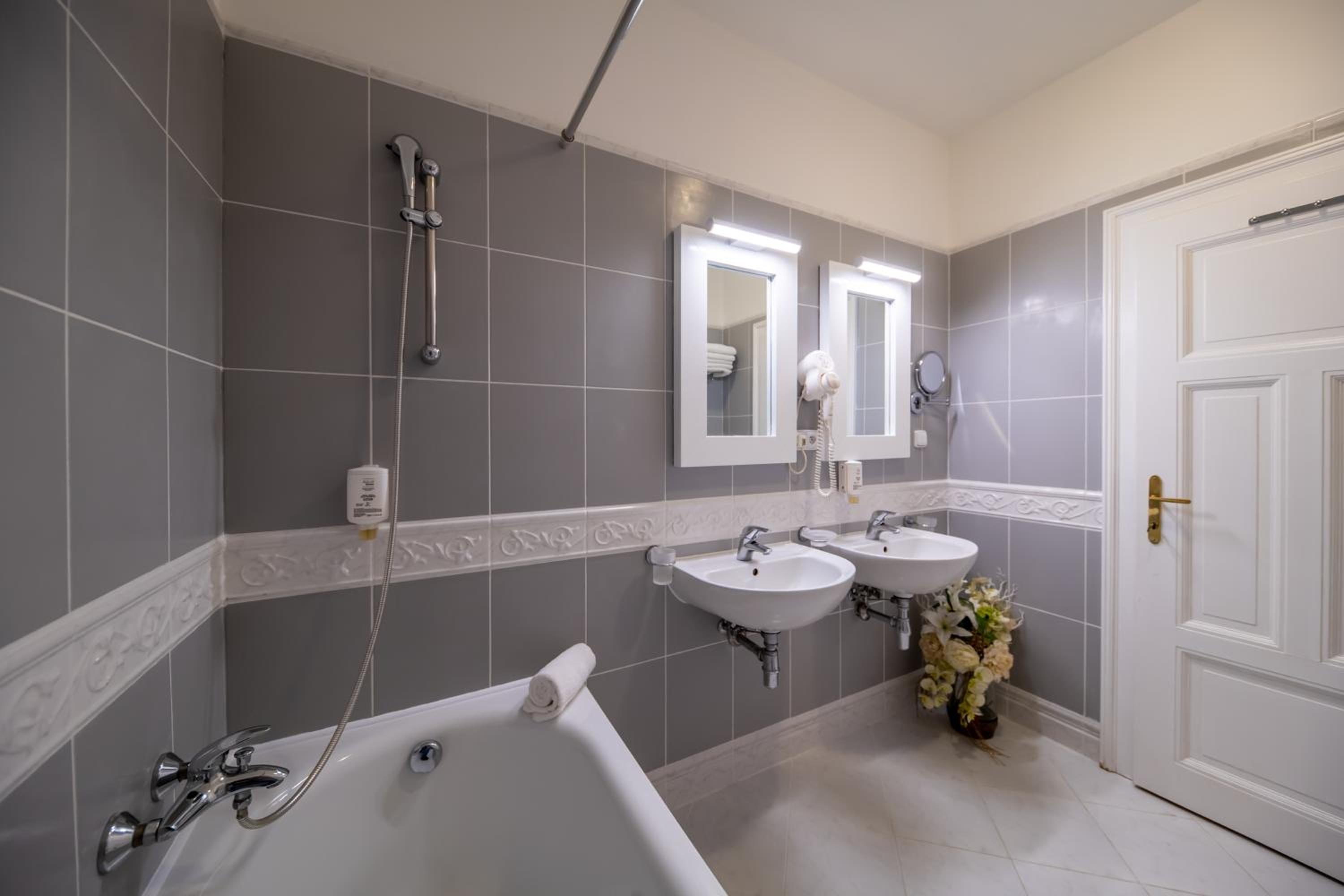Emporio Prague Apartments
