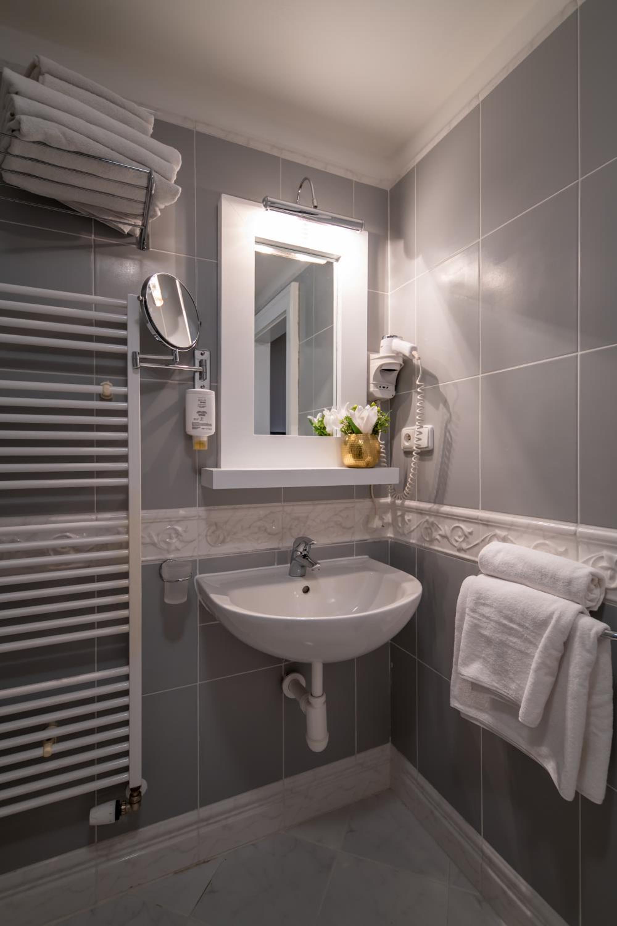 Emporio Prague Apartments