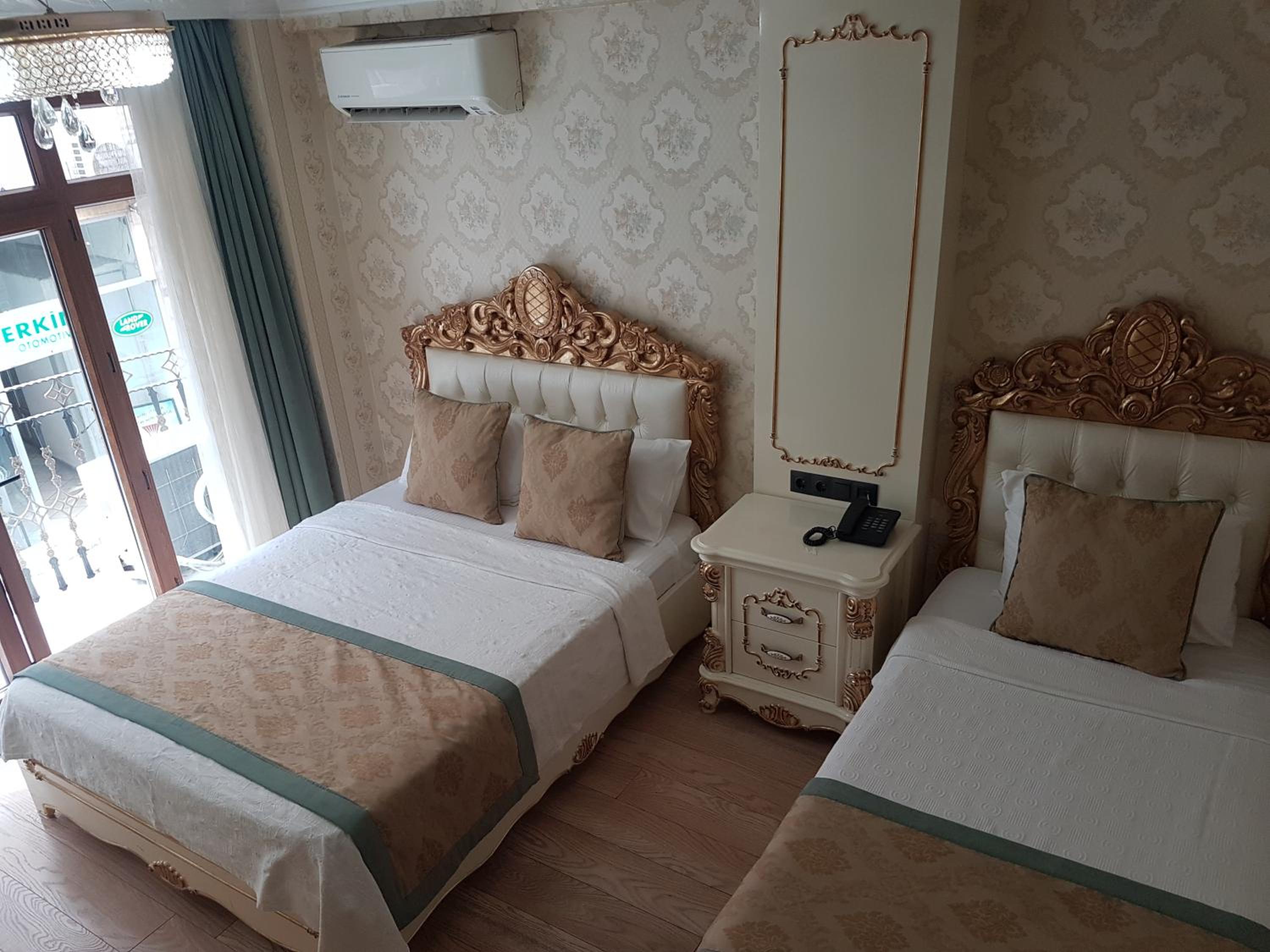 Best Town Hotel - Image 48