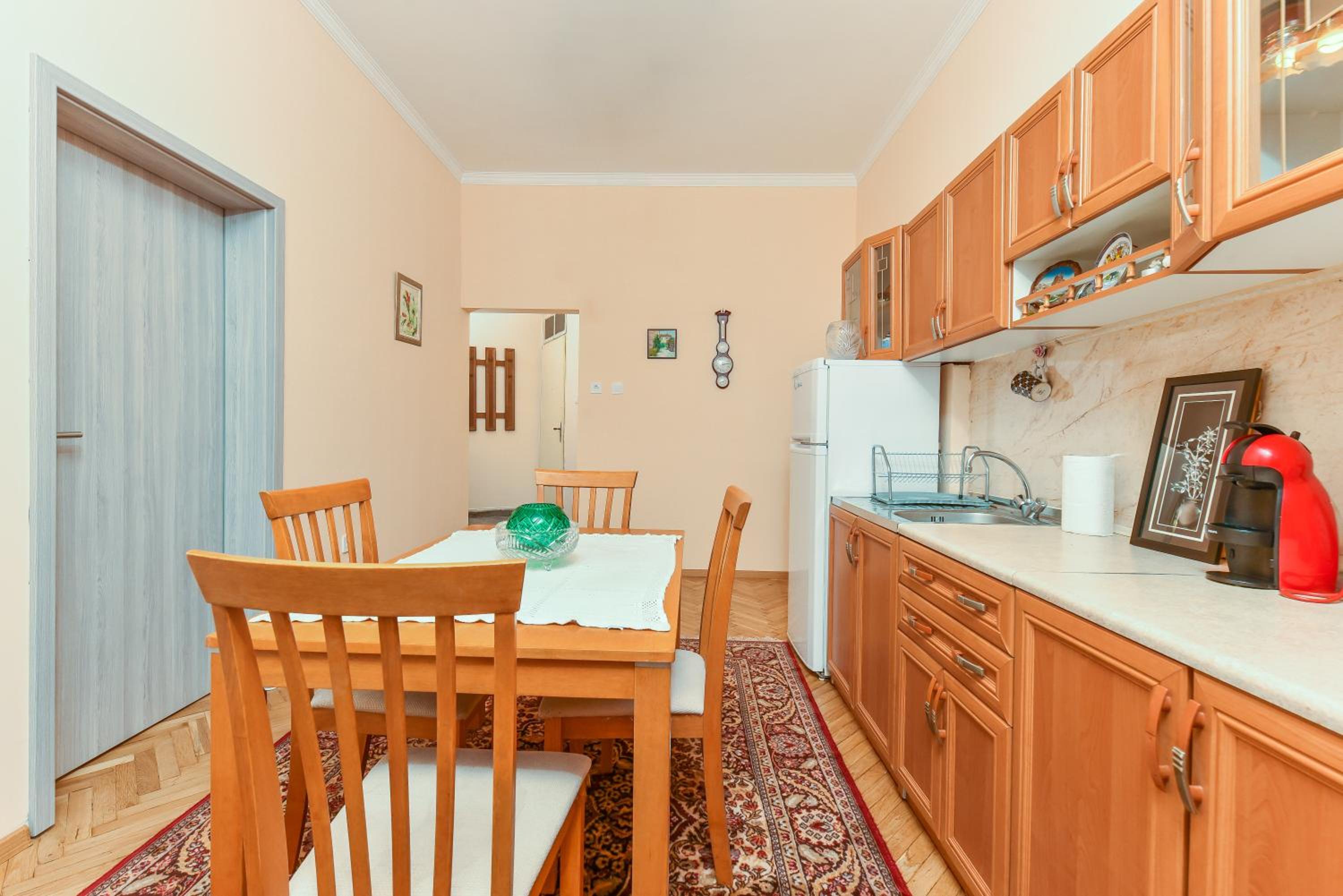 Sofia Retro - Top Center 1BDR Apartment by Flat Mаnager view 3