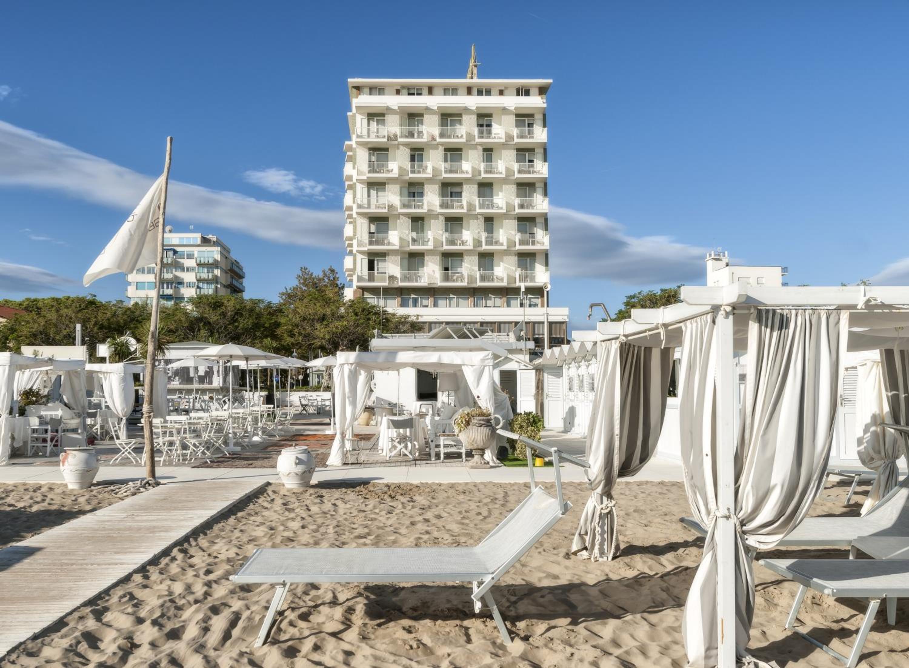 Hotel Abner's - Image 1