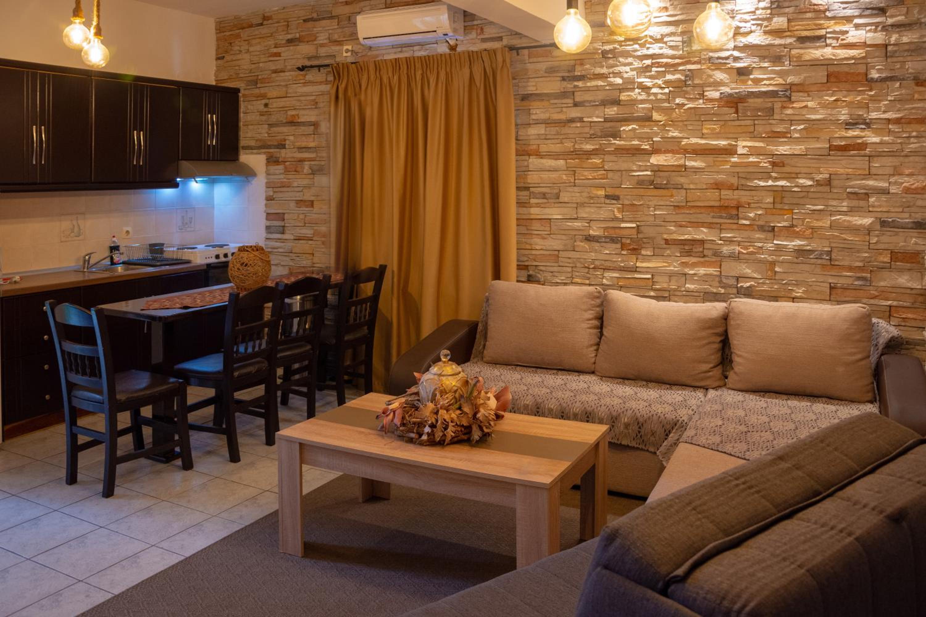 MarGio Skiathos Apartments