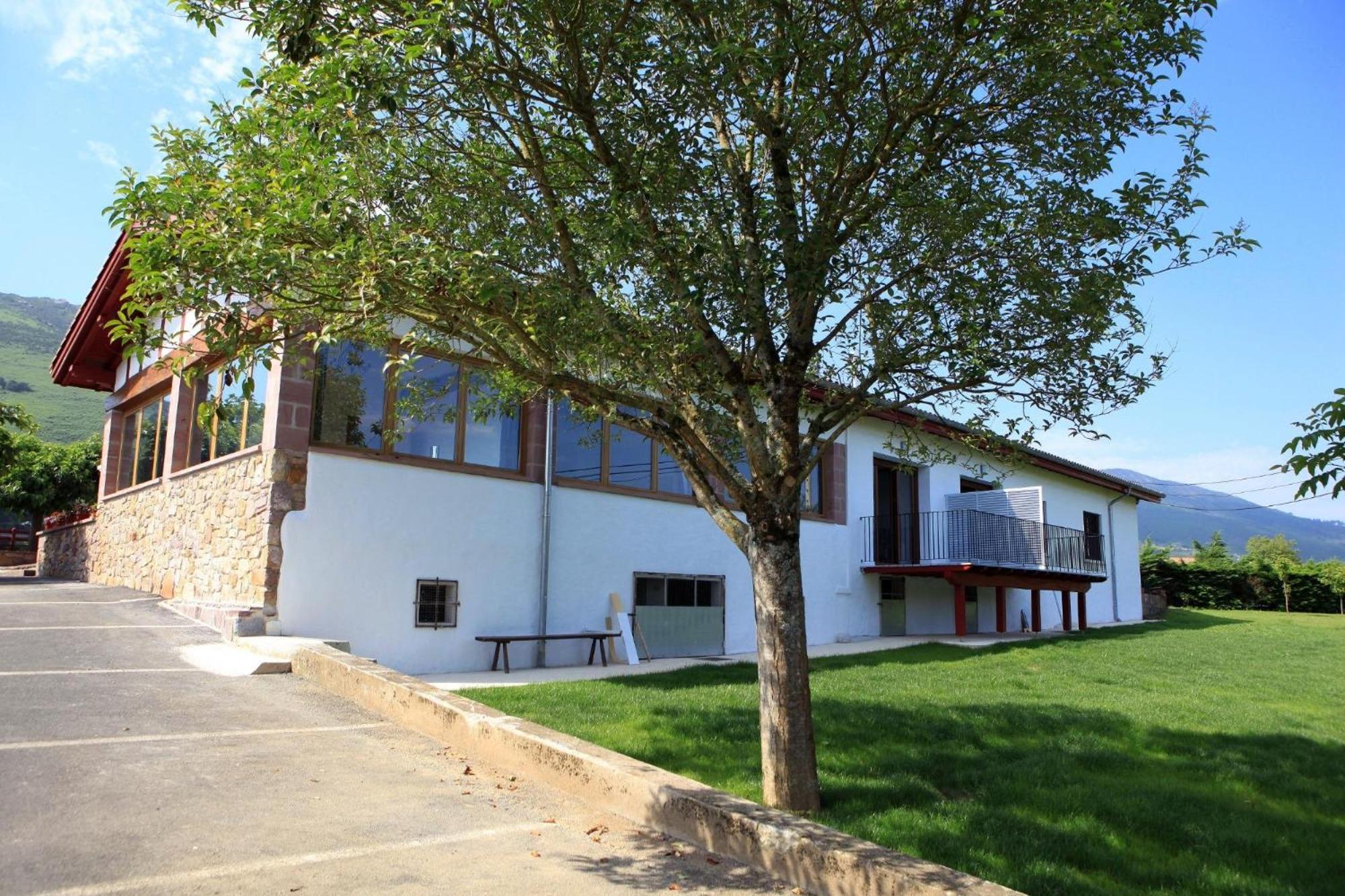 Photo 6