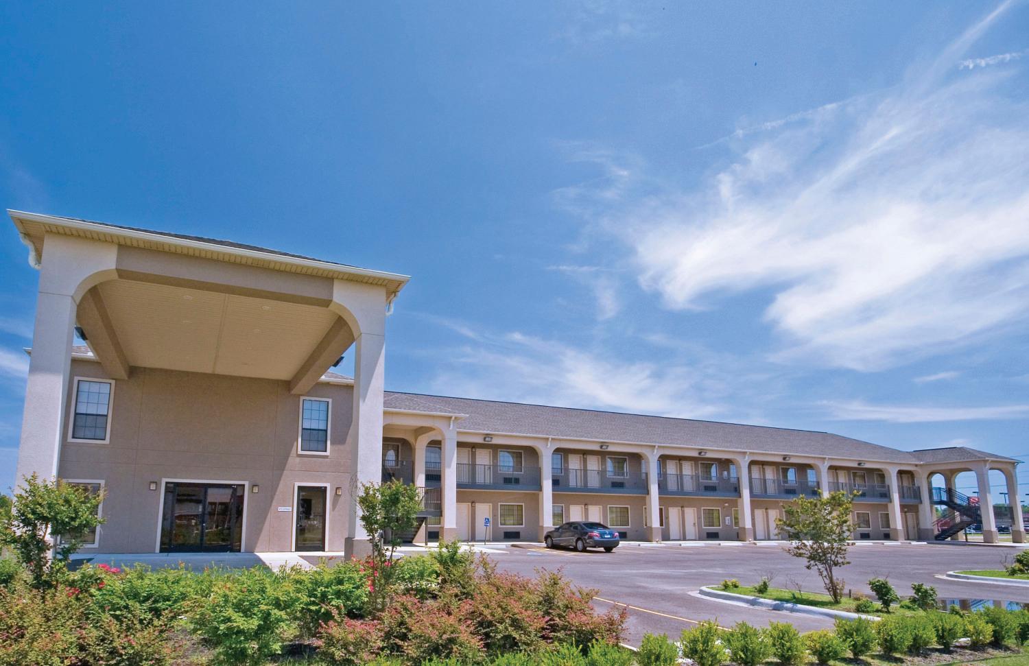 Hotel Homegate Inn & Suites West Memphis - Image 1