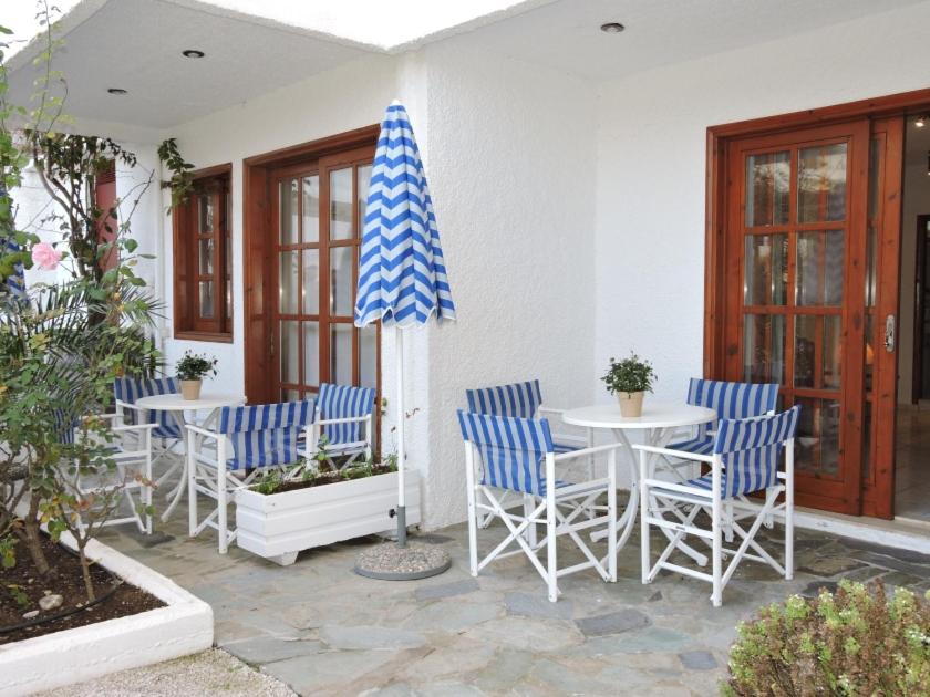 outdoor BBQ area