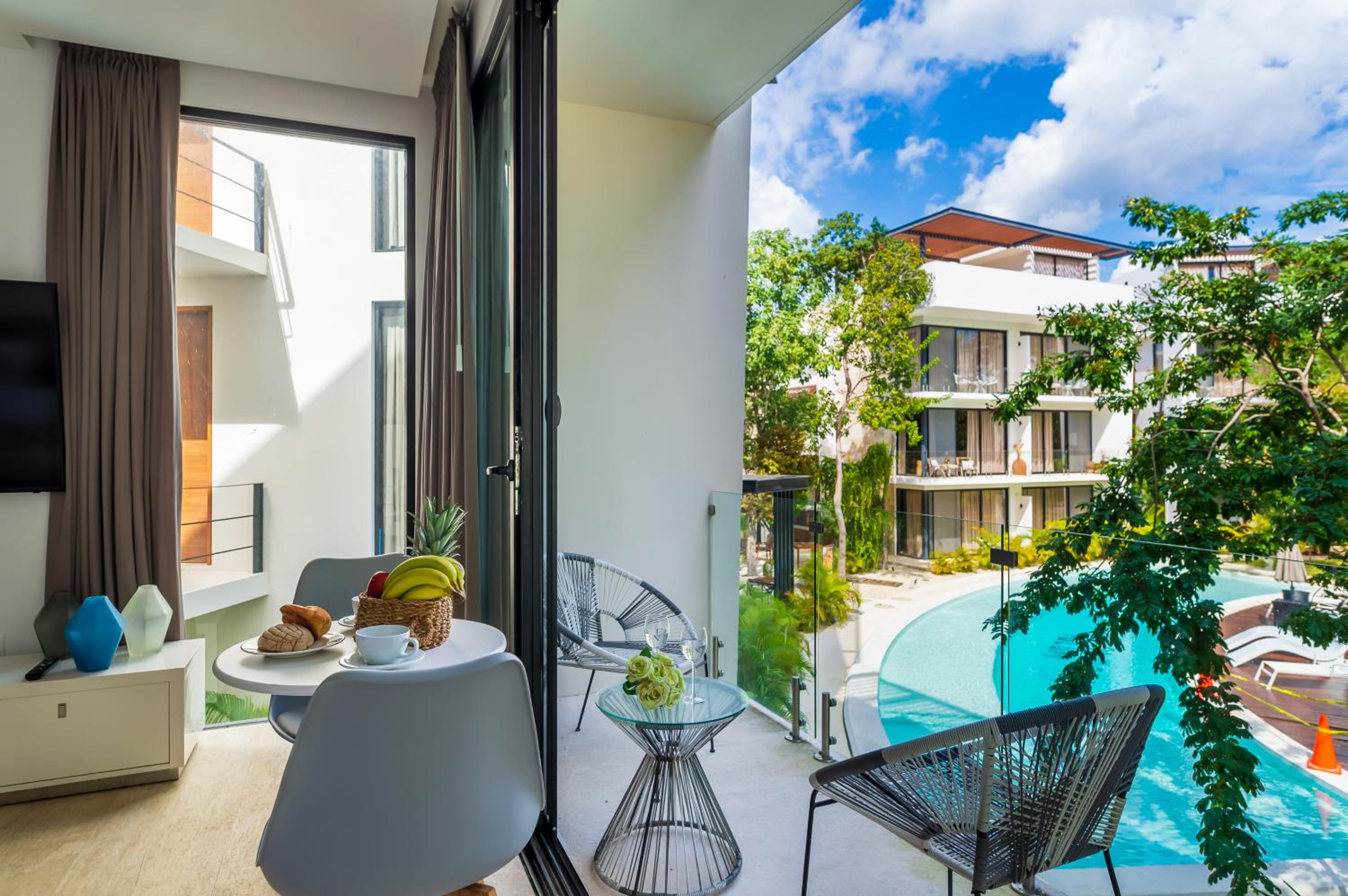 Hotel-style room in condominium with gym and spa included