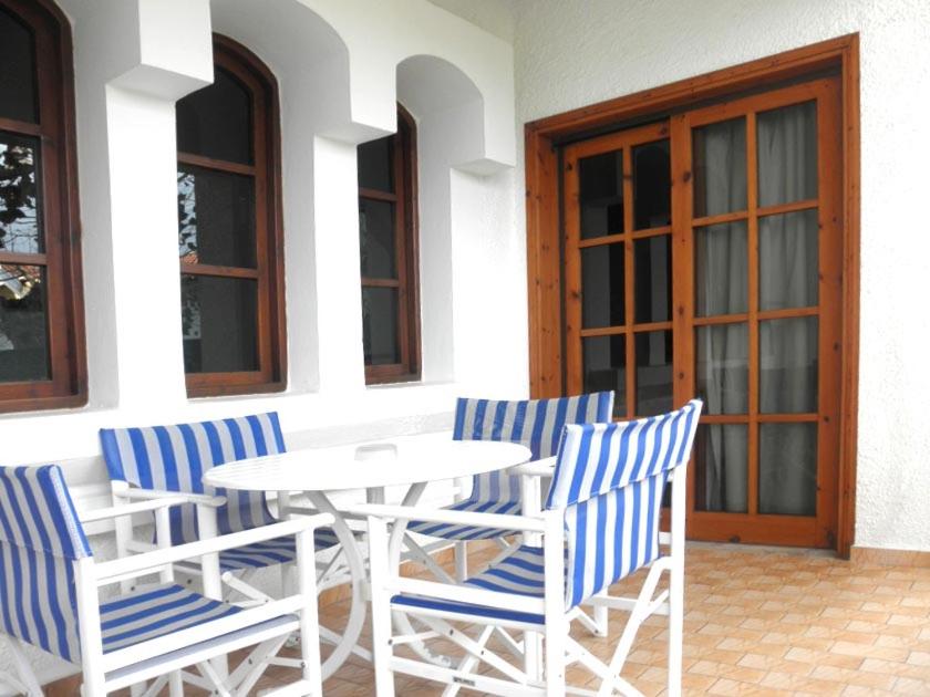 outdoor BBQ area