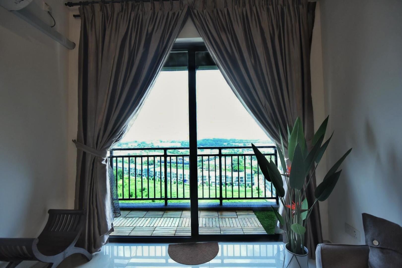 Luxury Homestay w/ Panoramic City View @ JB