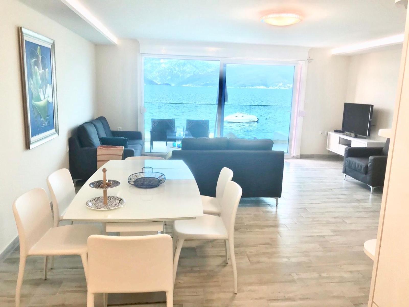 Lux Apartments Krasici photo 4