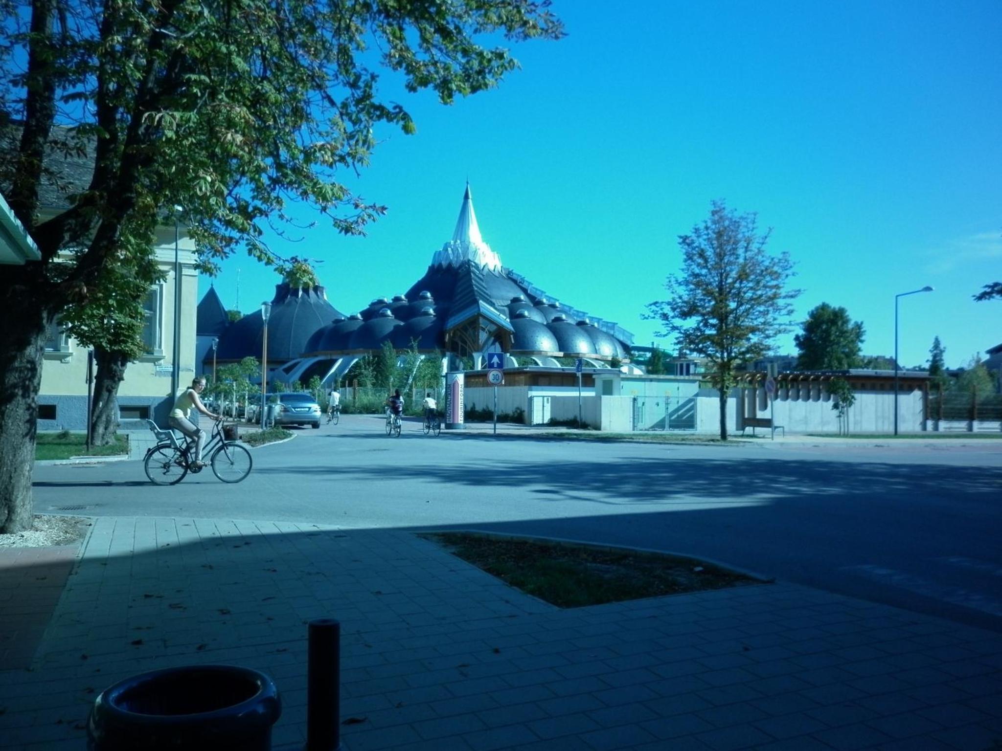 Photo 33