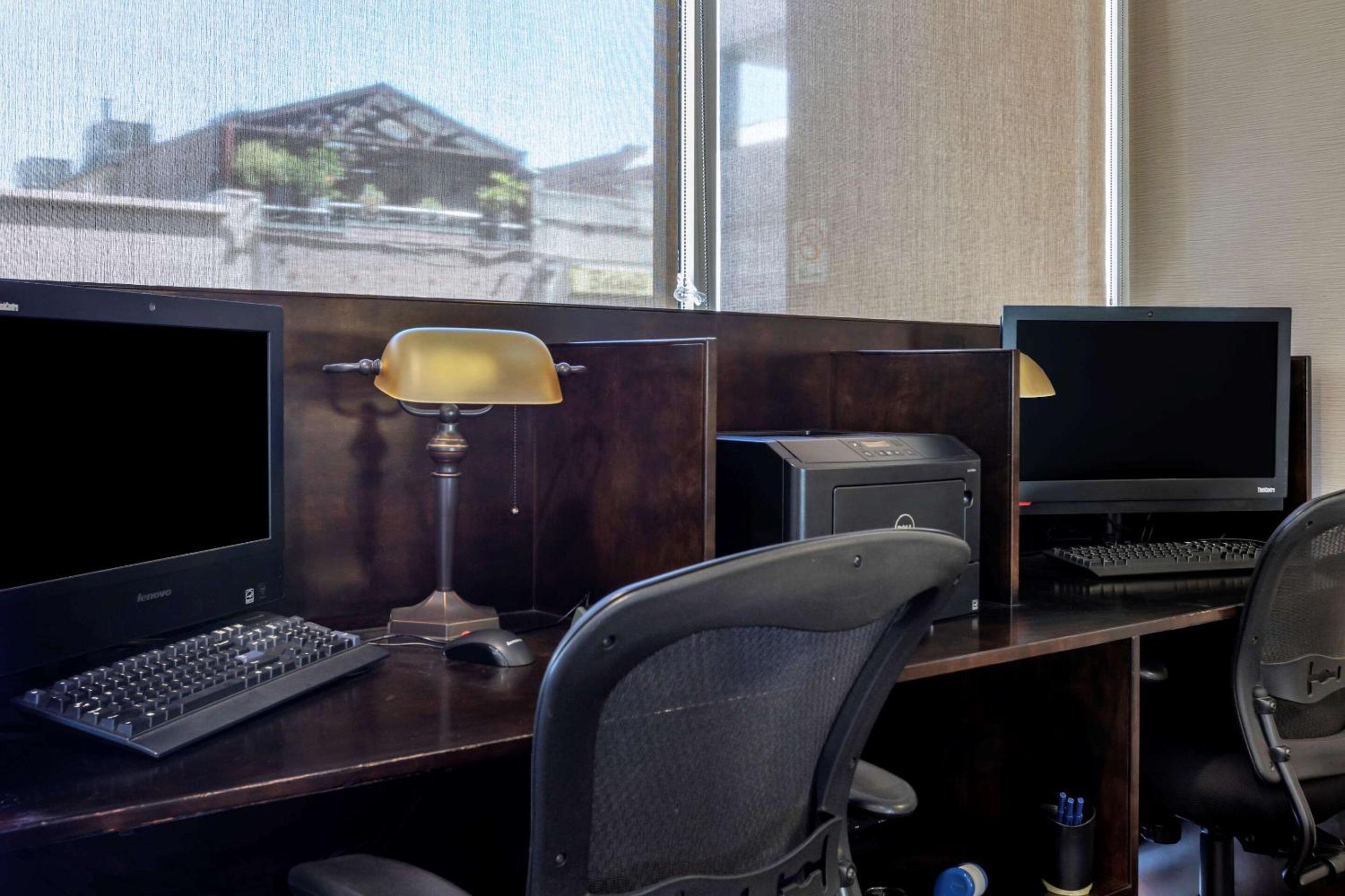 Visalia Vacations - Comfort Suites Visalia - Convention Center - Property Image 11