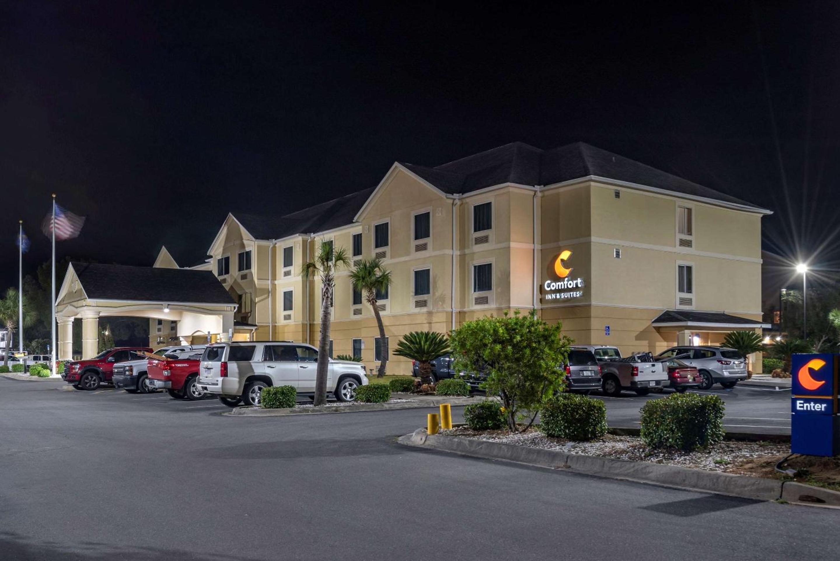 Marianna Vacations - Comfort Inn  Suites Marianna I-10 - Property Image 24