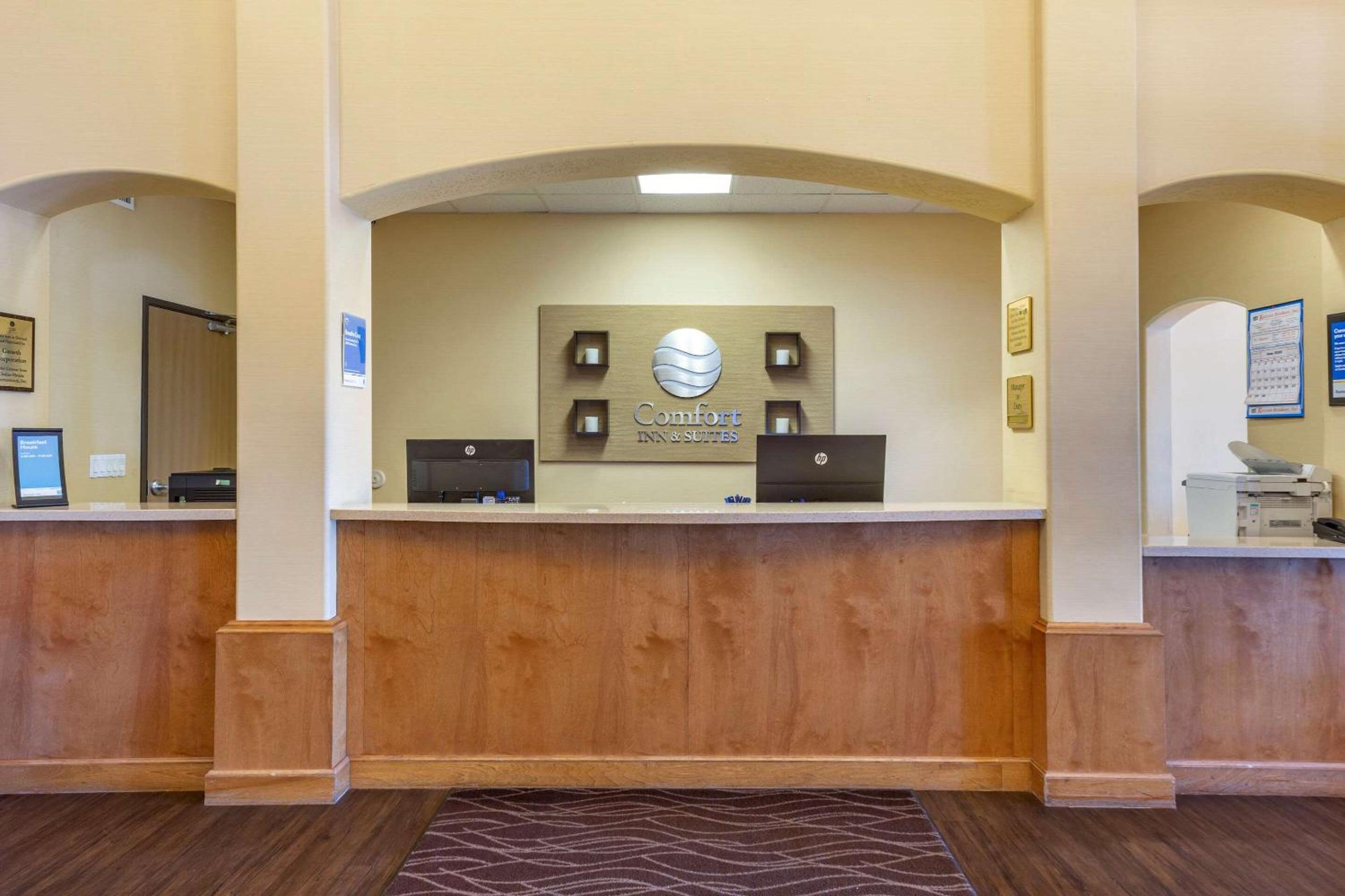 Socorro Vacations - Comfort Inn  Suites - Property Image 3