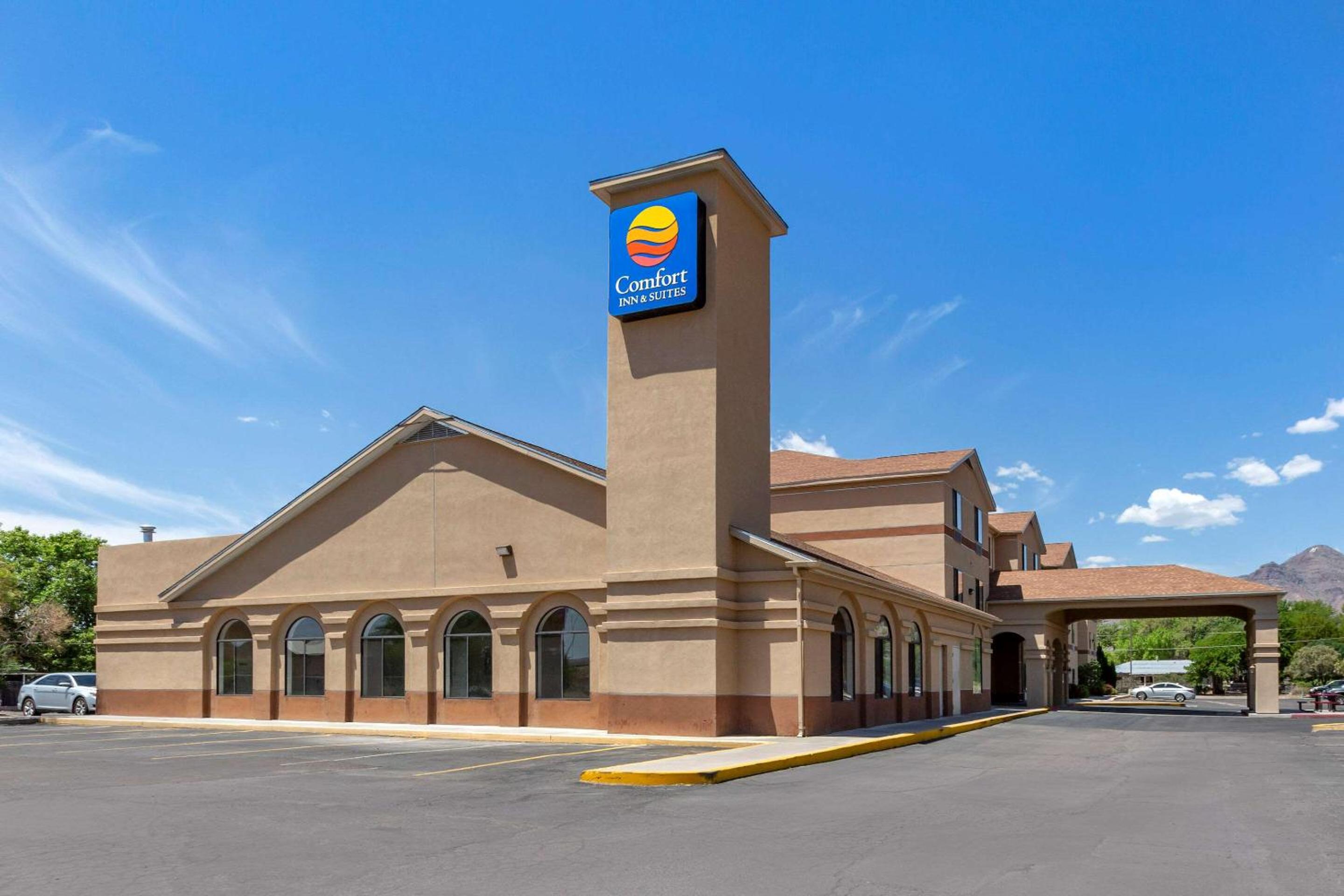 Socorro Vacations - Comfort Inn  Suites - Property Image 1