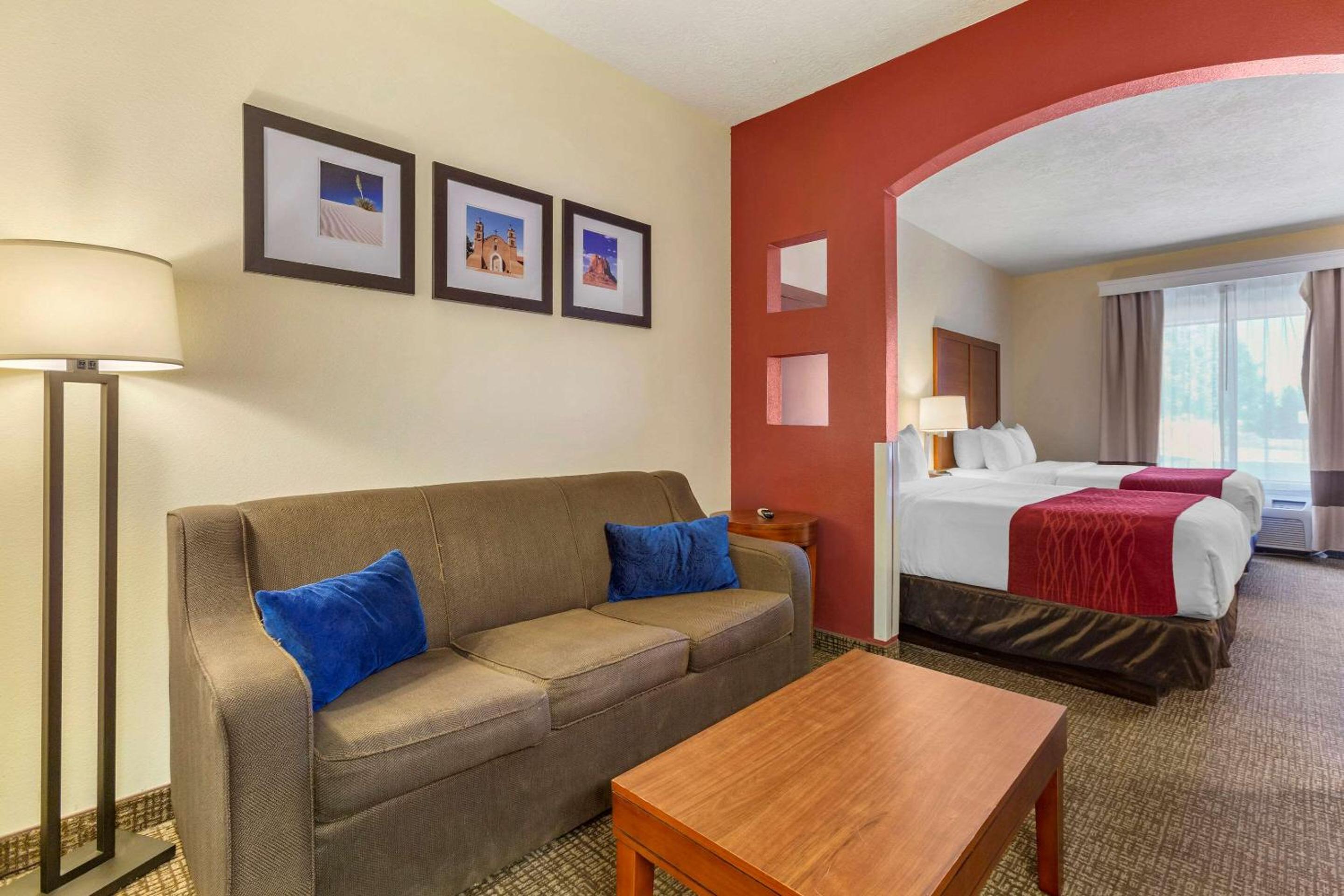 Socorro Vacations - Comfort Inn  Suites - Property Image 8