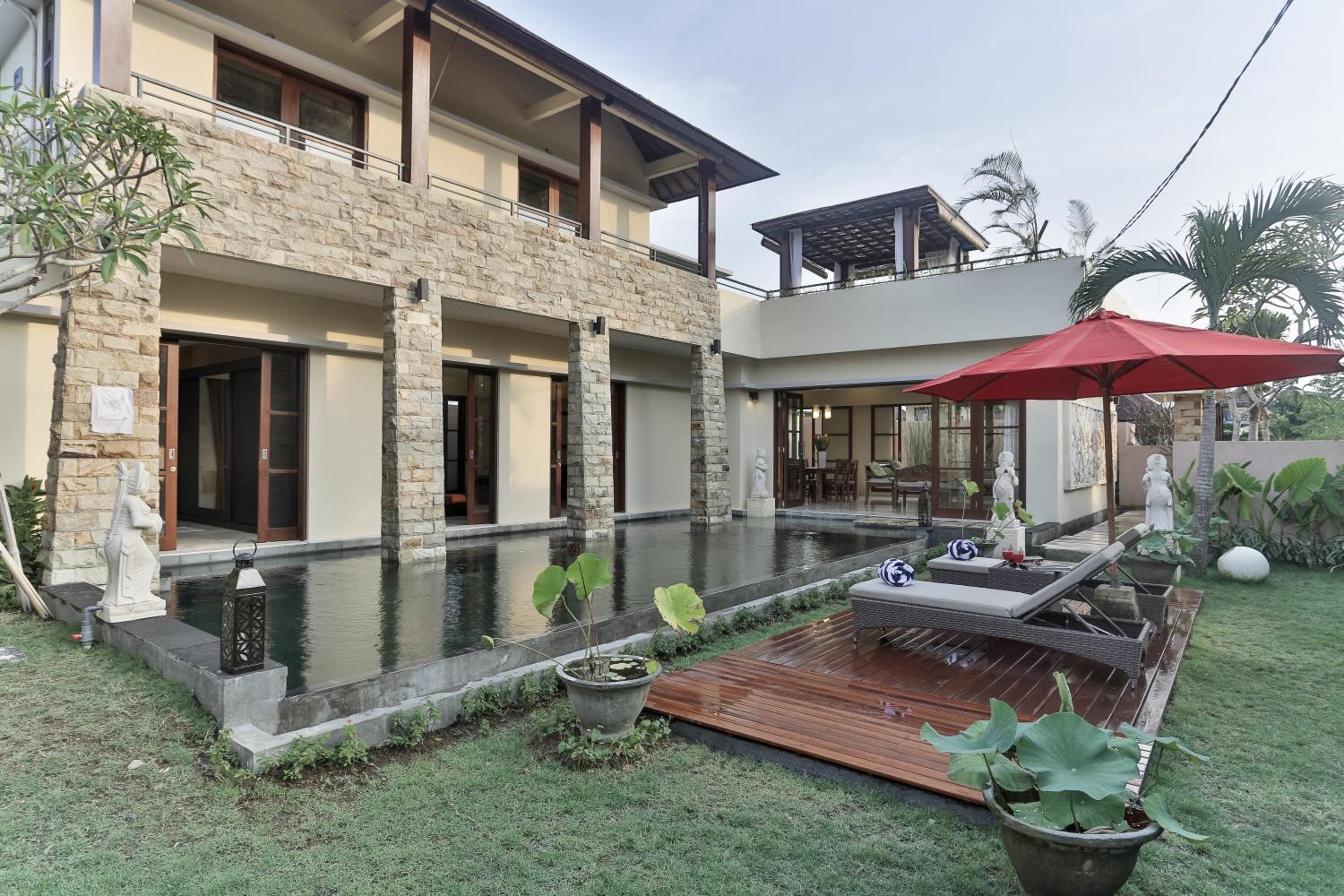 Villa Kumuda by Nakula