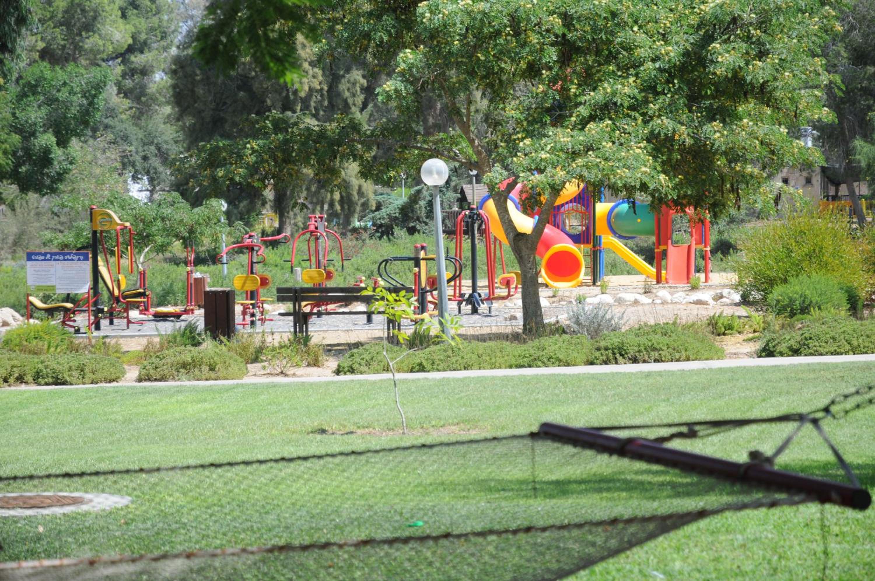 Gvulot - Kibbutz experience