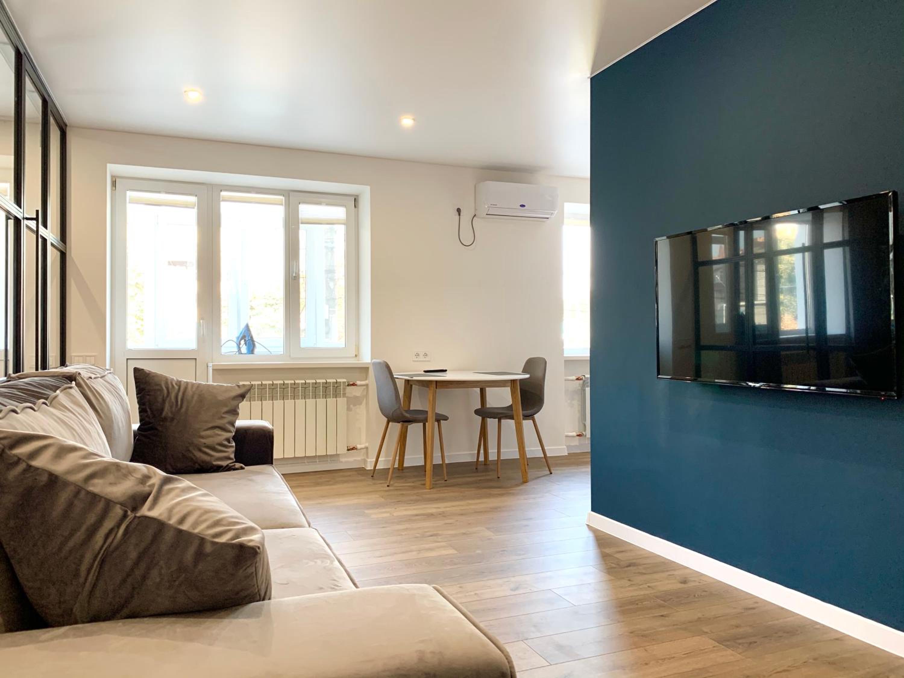 Navy city center apartment двокімнатні апартаменти в центрі міста